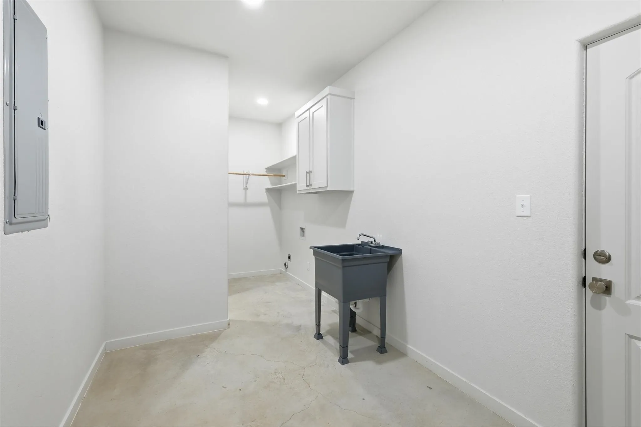 Single Family Residence For Rent in Wise County , 1445 County Road 3690, Paradise, Texas 76073, 3 Bedroom, 3 Bathroom, 1 Garage spaces, 3,048 Sqft, built in 2023, mls#21339233, Real Estate Agent in Paradise, Homes For Rent in Wise county, Homes For Rent in Paradise, Realtor in Paradise Texas, Real Estate Brokerage Independent Realty Texas, Luminita Cordes Realtor