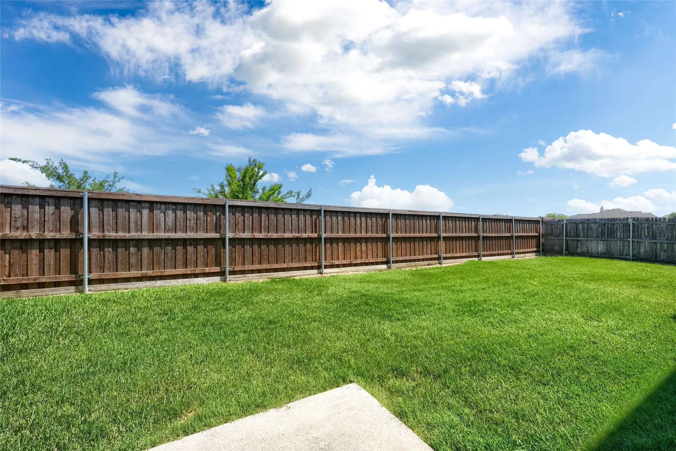 Single Family Residence For Rent in Denton County , 625 Yarrow Street, Little Elm, Texas 75068, 5 Bedroom, 4 Bathroom, 3 Garage spaces, 4,070 Sqft, built in 2018, mls#21339234, Real Estate Agent in Little Elm, Homes For Rent in Denton county, Homes For Rent in Little Elm, Realtor in Little Elm Texas, Real Estate Brokerage Independent Realty Texas, Luminita Cordes Realtor