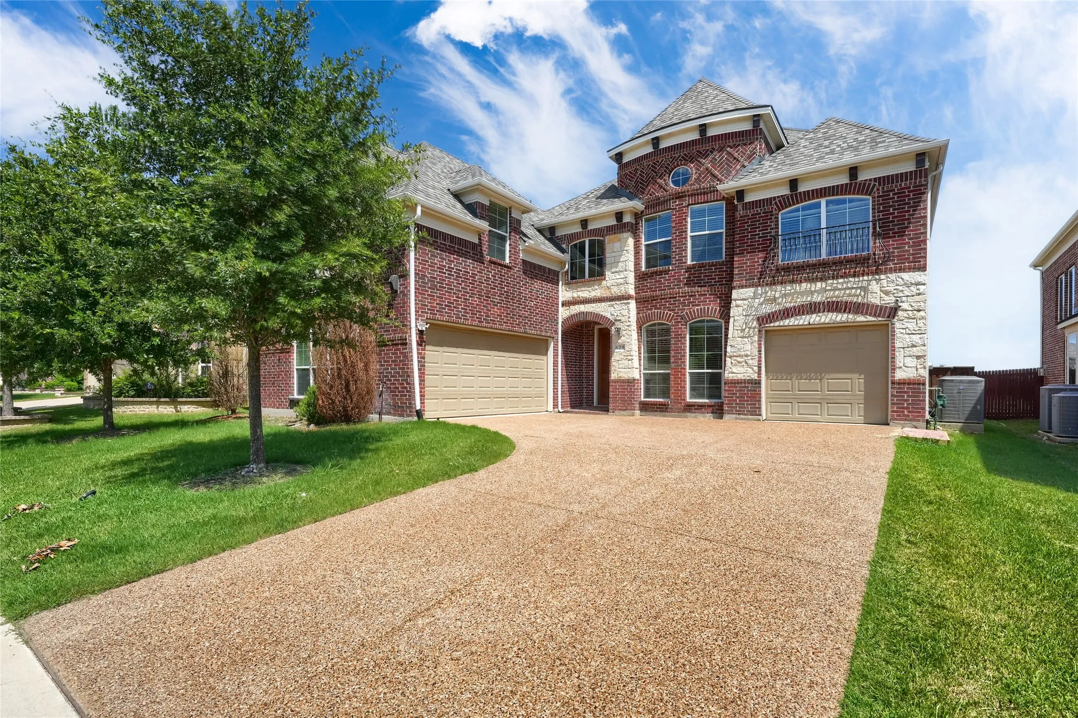 Single Family Residence For Rent in Denton County , 625 Yarrow Street, Little Elm, Texas 75068, 5 Bedroom, 4 Bathroom, 3 Garage spaces, 4,070 Sqft, built in 2018, mls#21339234, Real Estate Agent in Little Elm, Homes For Rent in Denton county, Homes For Rent in Little Elm, Realtor in Little Elm Texas, Real Estate Brokerage Independent Realty Texas, Luminita Cordes Realtor
