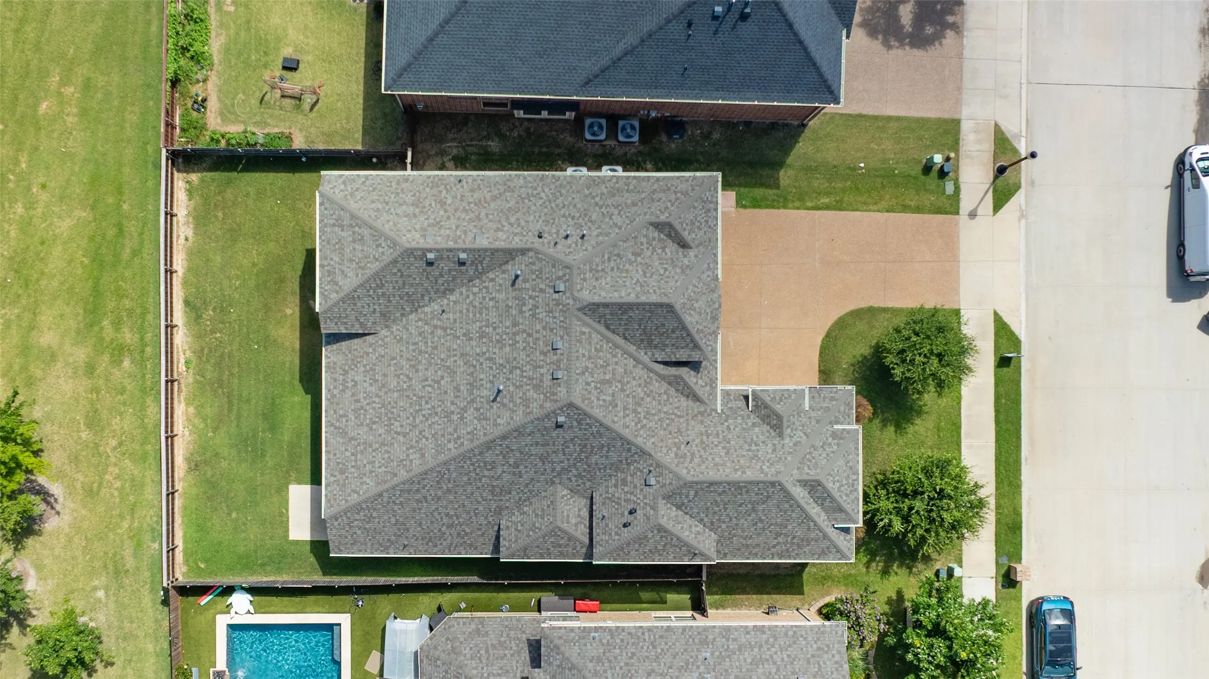 Single Family Residence For Rent in Denton County , 625 Yarrow Street, Little Elm, Texas 75068, 5 Bedroom, 4 Bathroom, 3 Garage spaces, 4,070 Sqft, built in 2018, mls#21339234, Real Estate Agent in Little Elm, Homes For Rent in Denton county, Homes For Rent in Little Elm, Realtor in Little Elm Texas, Real Estate Brokerage Independent Realty Texas, Luminita Cordes Realtor
