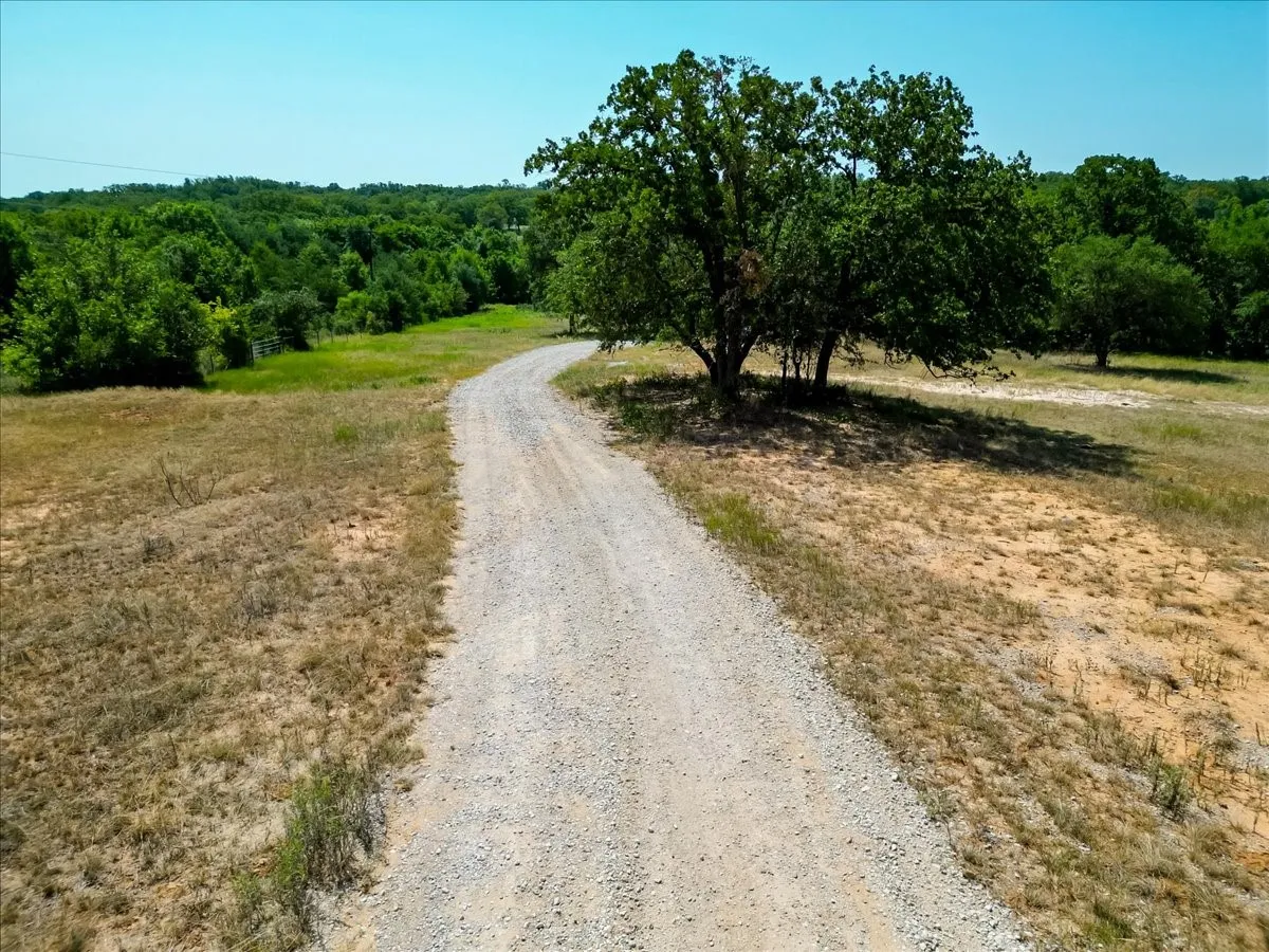 Farm For Sale in Wise County , 156 Private Road 3626, Springtown, Texas 76082, 3 Bedroom, 2 Bathroom, Garage spaces, 2,212 Sqft, built in 2002, mls#21338239, Real Estate Agent in Springtown, Homes For Sale in Wise county, Homes For Sale in Springtown, Realtor in Springtown Texas, Real Estate Brokerage Independent Realty Texas, Luminita Cordes Realtor