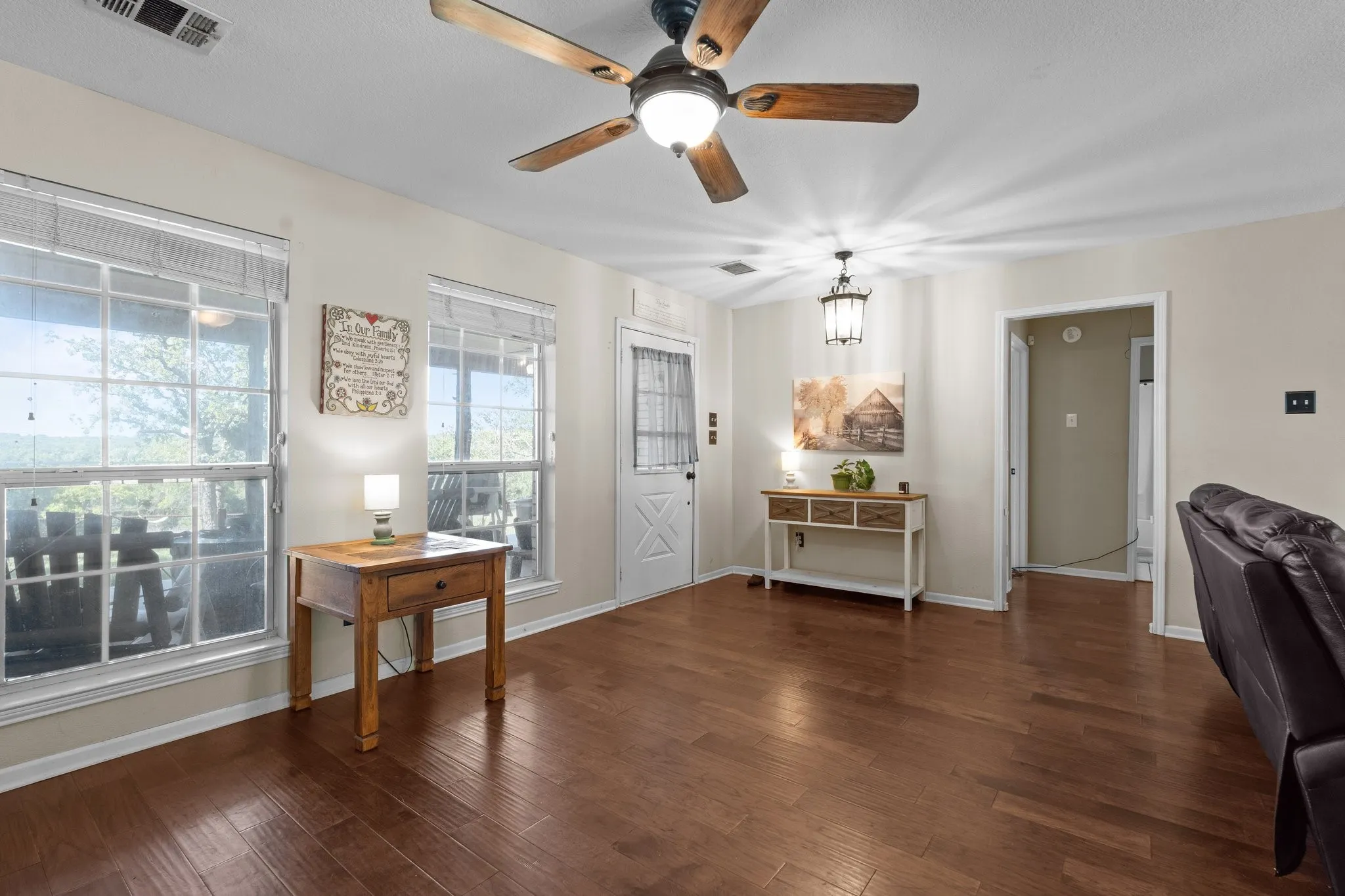 Farm For Sale in Wise County , 156 Private Road 3626, Springtown, Texas 76082, 3 Bedroom, 2 Bathroom, Garage spaces, 2,212 Sqft, built in 2002, mls#21338239, Real Estate Agent in Springtown, Homes For Sale in Wise county, Homes For Sale in Springtown, Realtor in Springtown Texas, Real Estate Brokerage Independent Realty Texas, Luminita Cordes Realtor
