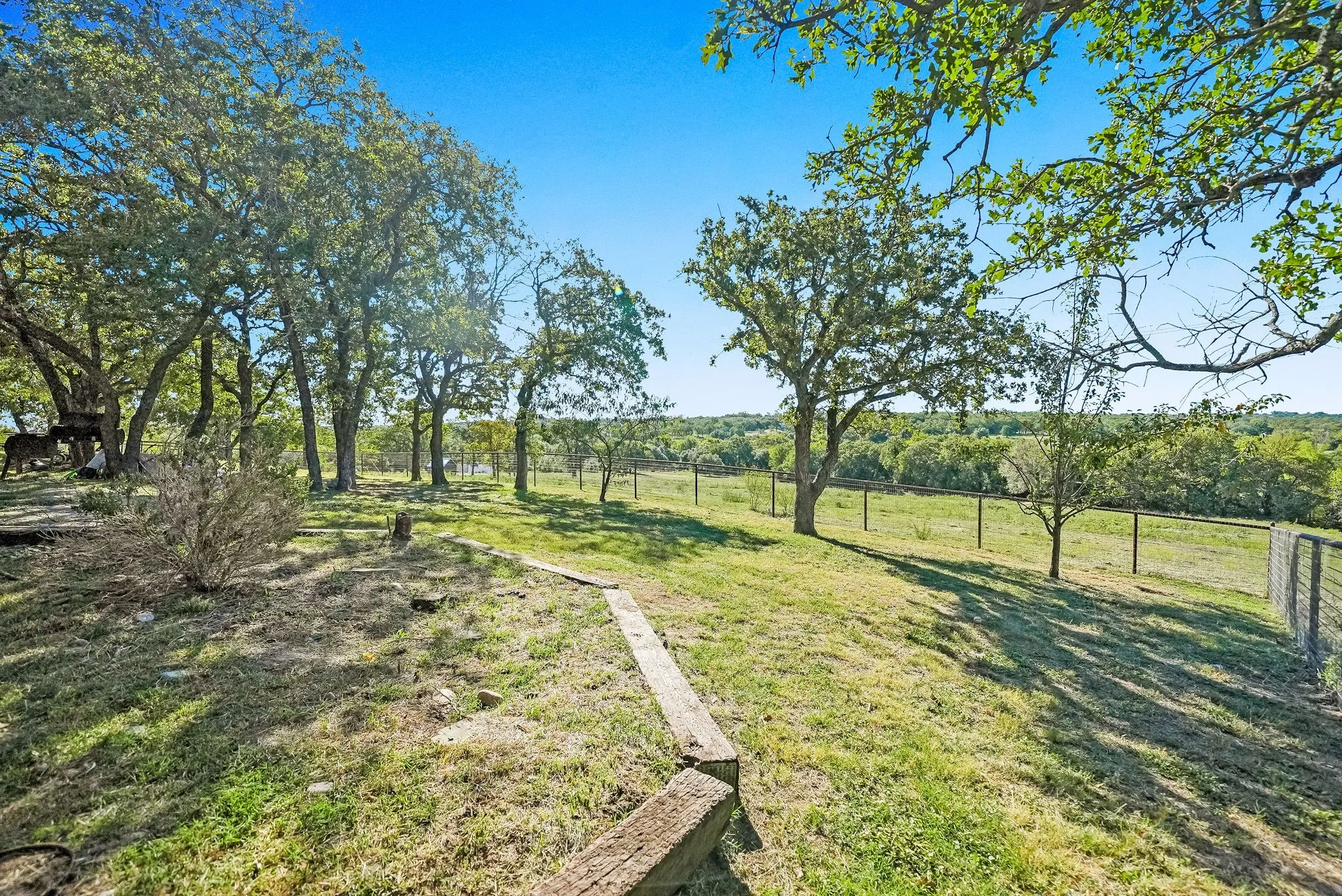 Farm For Sale in Wise County , 156 Private Road 3626, Springtown, Texas 76082, 3 Bedroom, 2 Bathroom, Garage spaces, 2,212 Sqft, built in 2002, mls#21338239, Real Estate Agent in Springtown, Homes For Sale in Wise county, Homes For Sale in Springtown, Realtor in Springtown Texas, Real Estate Brokerage Independent Realty Texas, Luminita Cordes Realtor