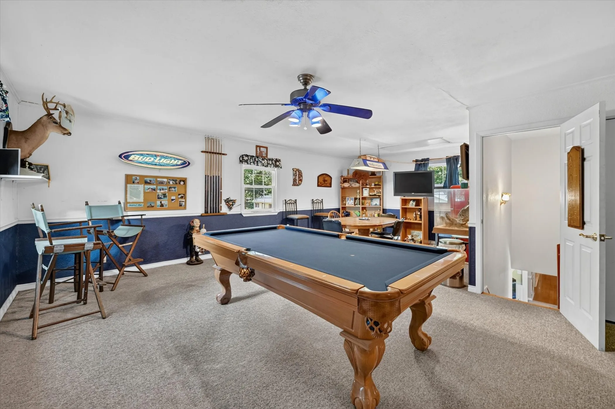 Single Family Residence For Sale in Tarrant County , 1800 Pecan Park Drive, Arlington, Texas 76012, 3 Bedroom, 2 Bathroom, 2 Garage spaces, 2,037 Sqft, built in 1960, mls#21338198, Real Estate Agent in Arlington, Homes For Sale in Tarrant county, Homes For Sale in Arlington, Realtor in Arlington Texas, Real Estate Brokerage Independent Realty Texas, Luminita Cordes Realtor