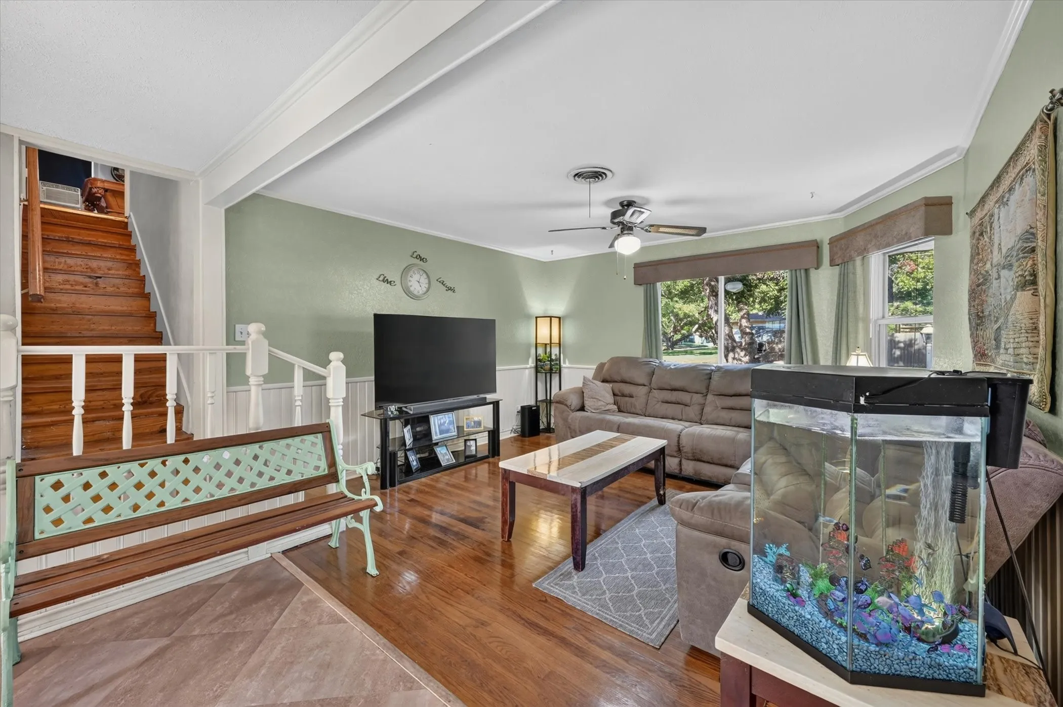 Single Family Residence For Sale in Tarrant County , 1800 Pecan Park Drive, Arlington, Texas 76012, 3 Bedroom, 2 Bathroom, 2 Garage spaces, 2,037 Sqft, built in 1960, mls#21338198, Real Estate Agent in Arlington, Homes For Sale in Tarrant county, Homes For Sale in Arlington, Realtor in Arlington Texas, Real Estate Brokerage Independent Realty Texas, Luminita Cordes Realtor