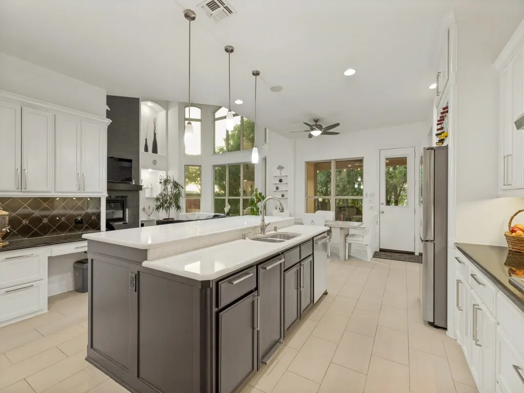 Single Family Residence For Sale in Collin County , 1036 Kenilworth Street, Allen, Texas 75013, 5 Bedroom, 4 Bathroom, 4 Garage spaces, 4,843 Sqft, built in 2011, Price $1,160,000, mls#21338674, Real Estate Agent in Allen, Homes For Sale in Collin county, Homes For Sale in Allen, Realtor in Allen Texas, Real Estate Brokerage Independent Realty Texas, Luminita Cordes Realtor
