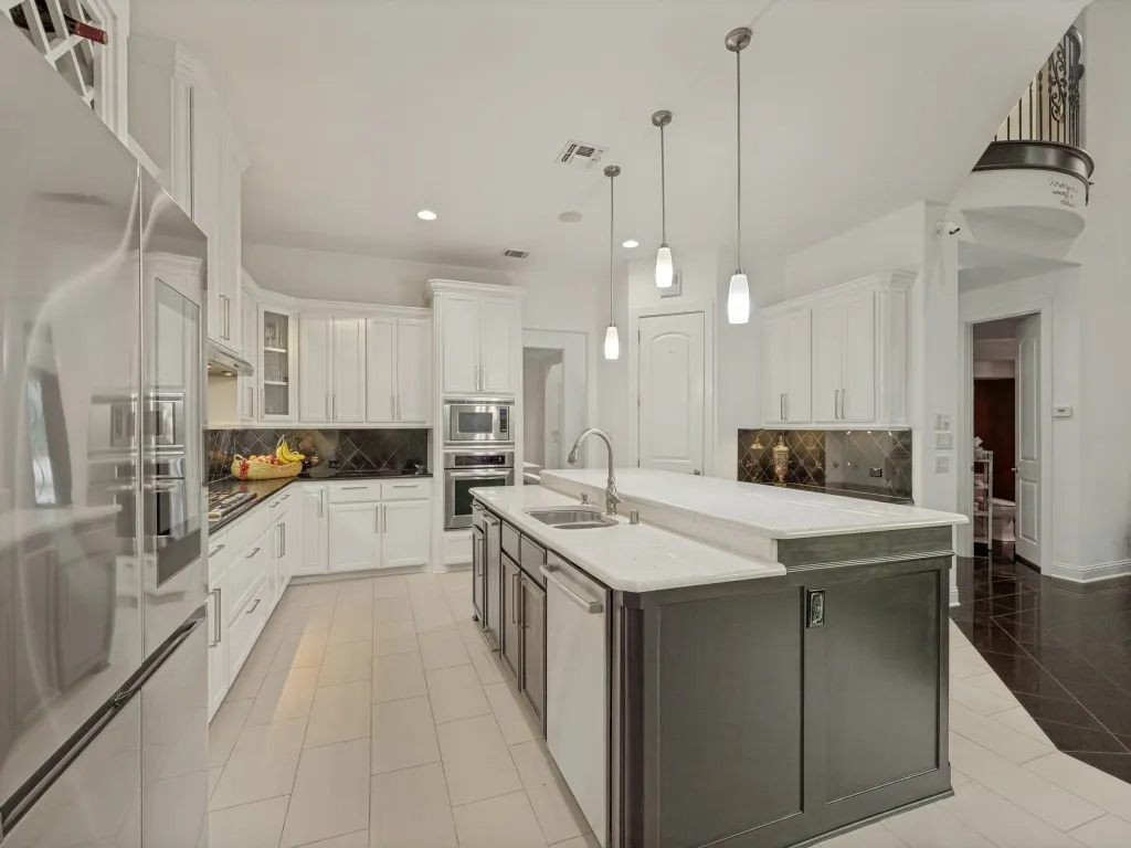 Single Family Residence For Sale in Collin County , 1036 Kenilworth Street, Allen, Texas 75013, 5 Bedroom, 4 Bathroom, 4 Garage spaces, 4,843 Sqft, built in 2011, Price $1,160,000, mls#21338674, Real Estate Agent in Allen, Homes For Sale in Collin county, Homes For Sale in Allen, Realtor in Allen Texas, Real Estate Brokerage Independent Realty Texas, Luminita Cordes Realtor