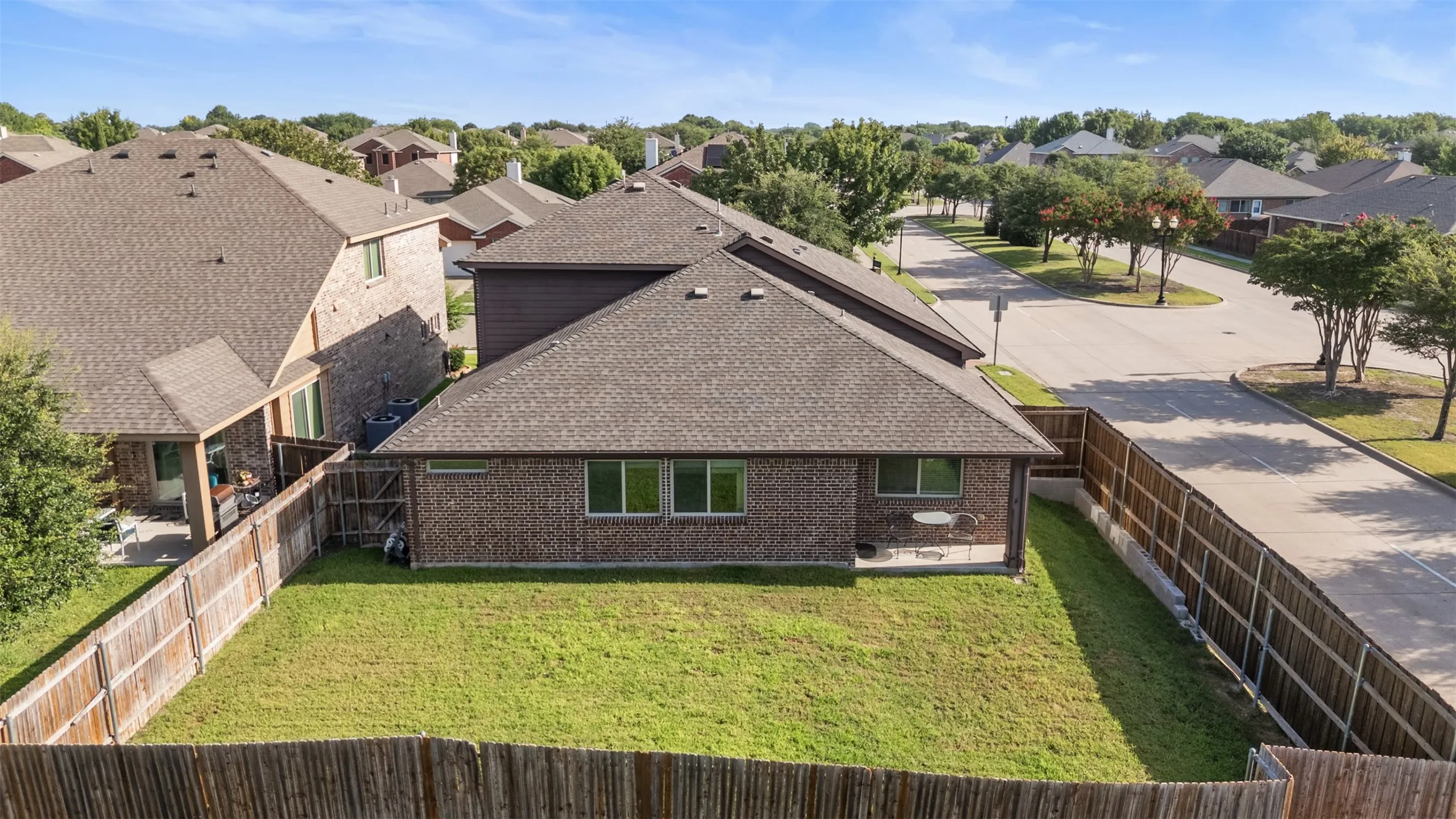 Great-sized yard