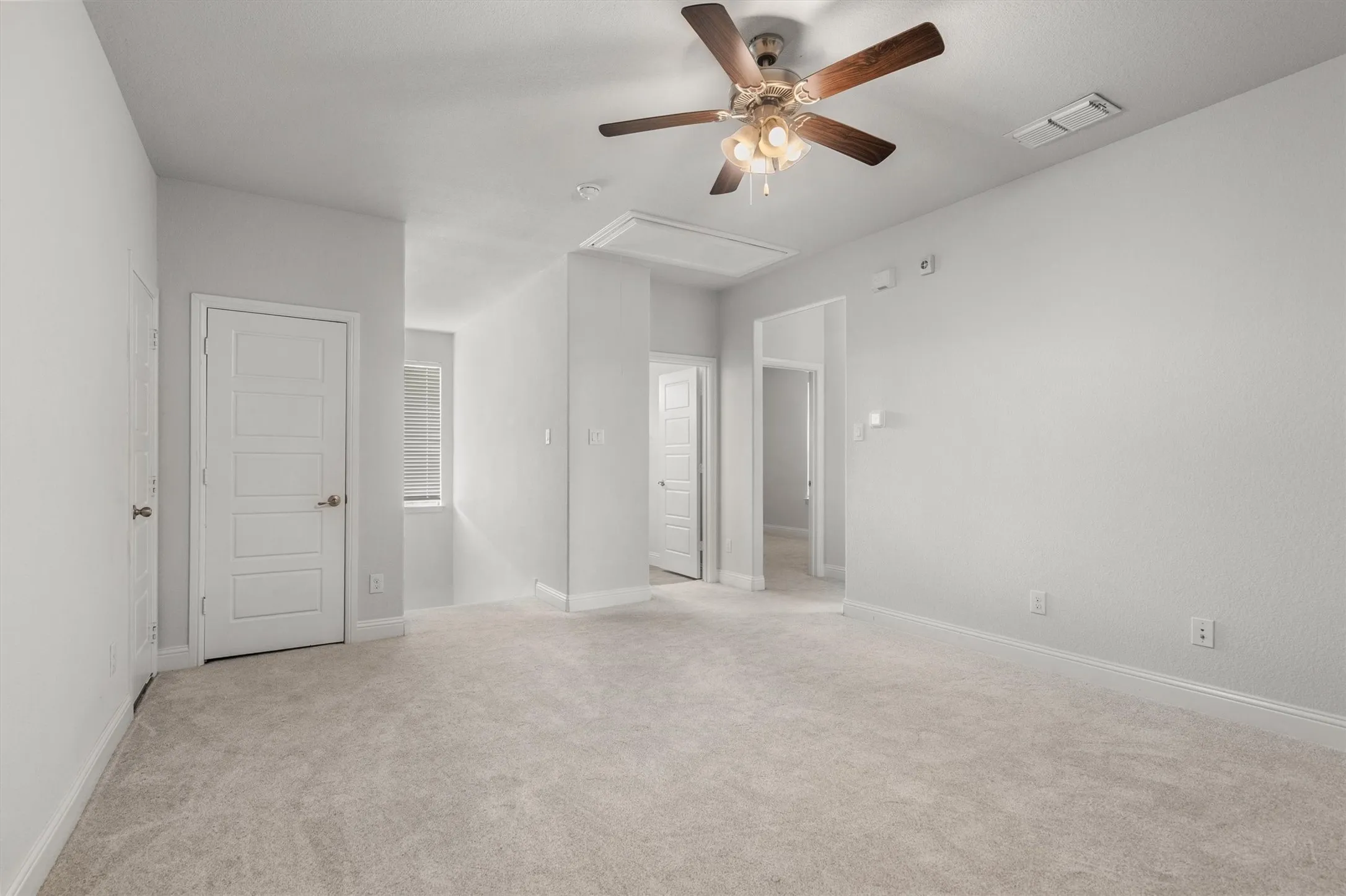 Single Family Residence For Sale in Denton County , 932 Parkside Drive, Argyle, Texas 76226, 4 Bedroom, 3 Bathroom, 2 Garage spaces, 2,298 Sqft, built in 2019, mls#21327026, Real Estate Agent in Argyle, Homes For Sale in Denton county, Homes For Sale in Argyle, Realtor in Argyle Texas, Real Estate Brokerage Independent Realty Texas, Luminita Cordes Realtor