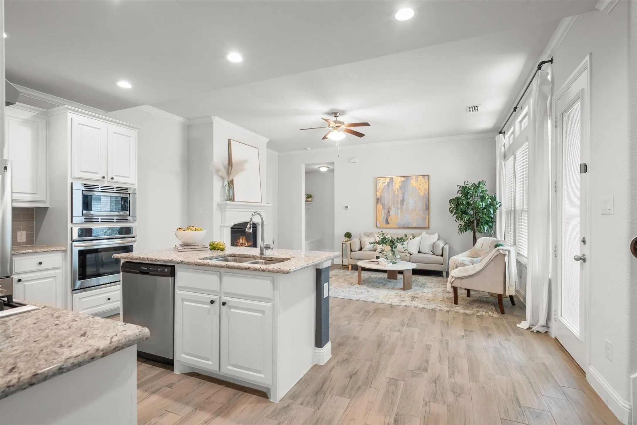 Single Family Residence For Sale in Denton County , 932 Parkside Drive, Argyle, Texas 76226, 4 Bedroom, 3 Bathroom, 2 Garage spaces, 2,298 Sqft, built in 2019, mls#21327026, Real Estate Agent in Argyle, Homes For Sale in Denton county, Homes For Sale in Argyle, Realtor in Argyle Texas, Real Estate Brokerage Independent Realty Texas, Luminita Cordes Realtor