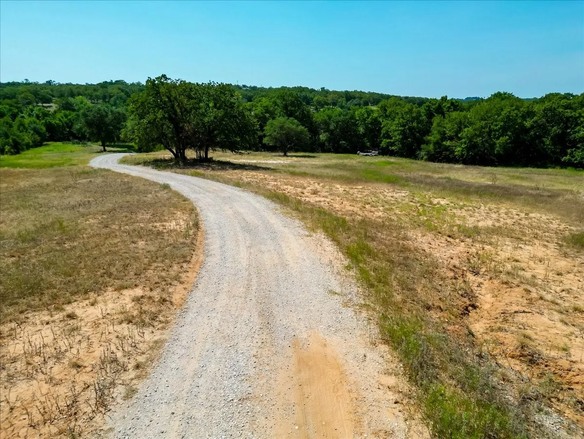 Single Family Residence For Sale in Wise County , 156 PR 3626, Springtown, Texas 76082, 3 Bedroom, 2 Bathroom, Garage spaces, 2,212 Sqft, built in 2002, mls#21339238, Real Estate Agent in Springtown, Homes For Sale in Wise county, Homes For Sale in Springtown, Realtor in Springtown Texas, Real Estate Brokerage Independent Realty Texas, Luminita Cordes Realtor