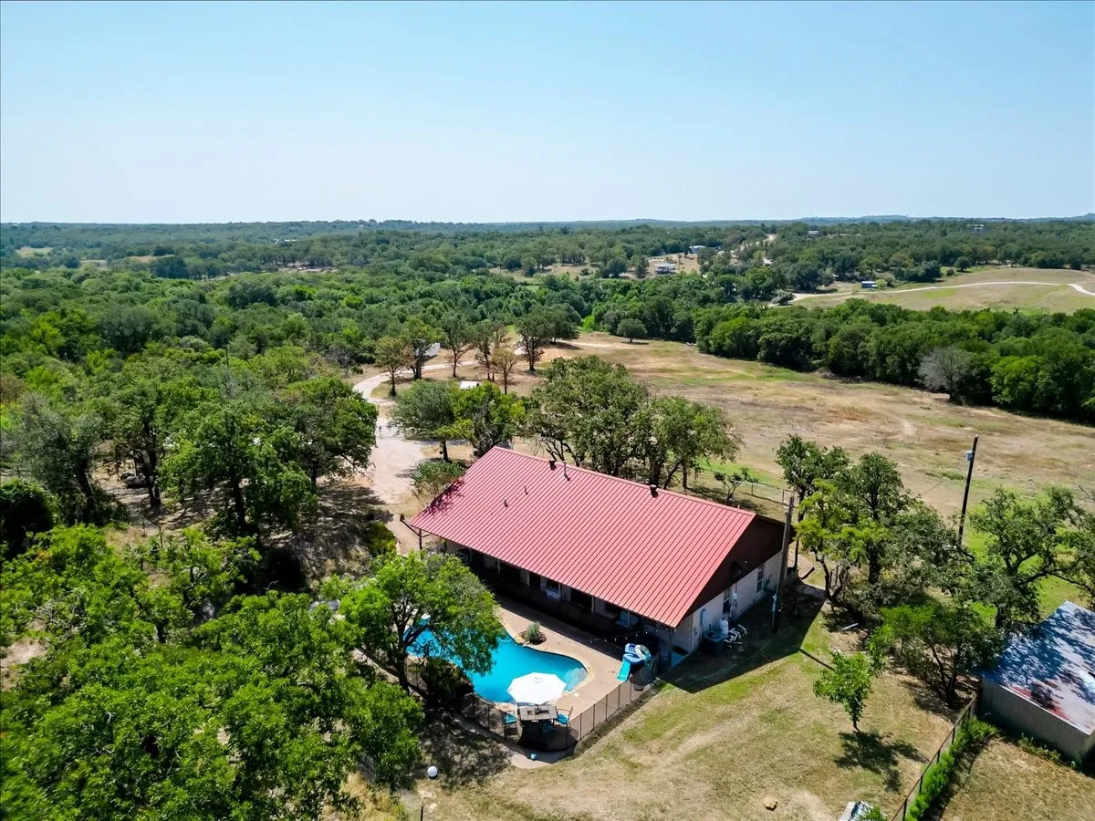 Single Family Residence For Sale in Wise County , 156 PR 3626, Springtown, Texas 76082, 3 Bedroom, 2 Bathroom, Garage spaces, 2,212 Sqft, built in 2002, mls#21339238, Real Estate Agent in Springtown, Homes For Sale in Wise county, Homes For Sale in Springtown, Realtor in Springtown Texas, Real Estate Brokerage Independent Realty Texas, Luminita Cordes Realtor