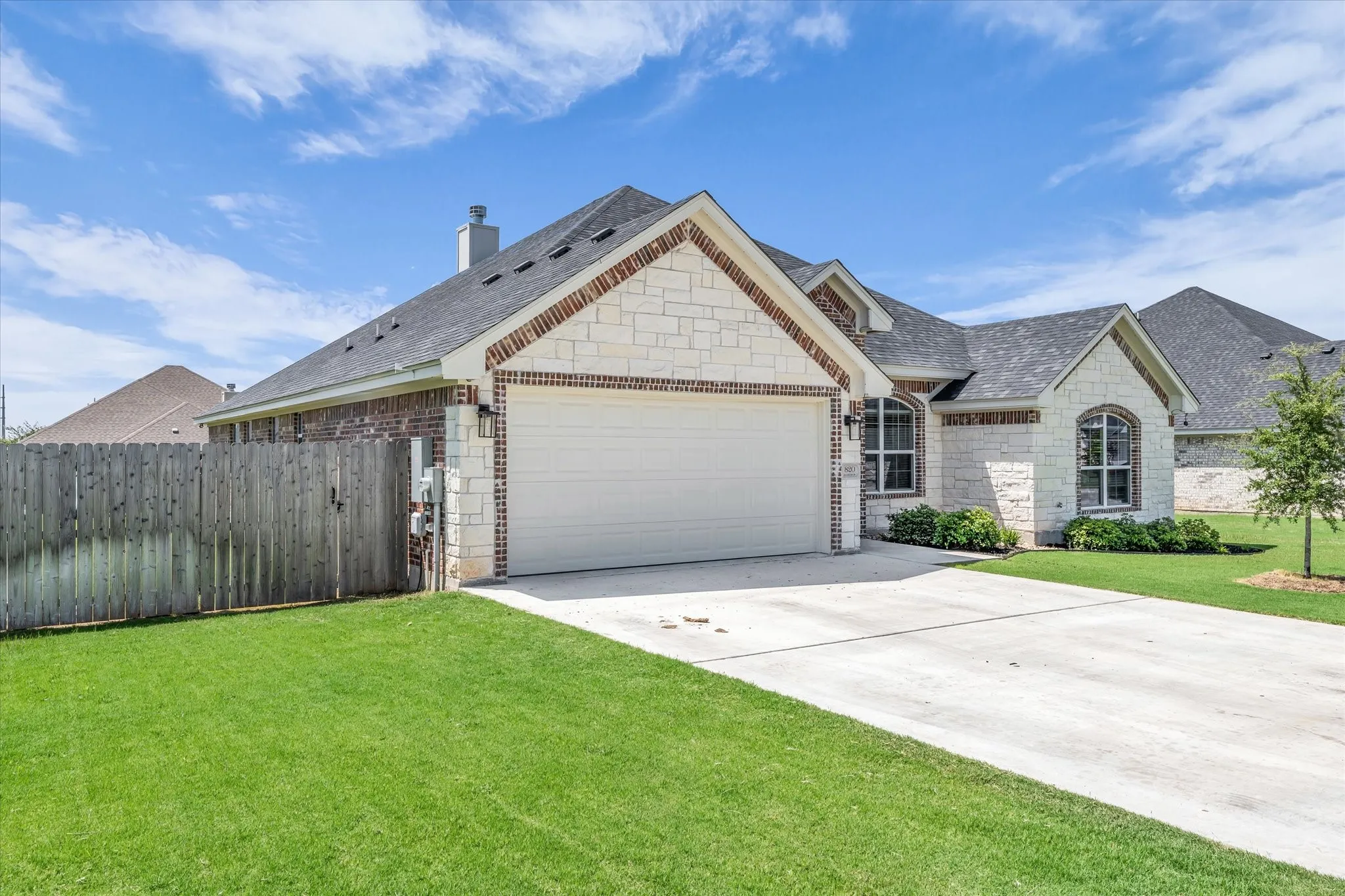 Single Family Residence For Sale in Mc Lennan County , 820 Secretariat Drive, Hewitt, Texas 76643, 4 Bedroom, 3 Bathroom, 2 Garage spaces, 2,128 Sqft, built in 2024, mls#21337301, Real Estate Agent in Hewitt, Homes For Sale in Mc Lennan county, Homes For Sale in Hewitt, Realtor in Hewitt Texas, Real Estate Brokerage Independent Realty Texas, Luminita Cordes Realtor