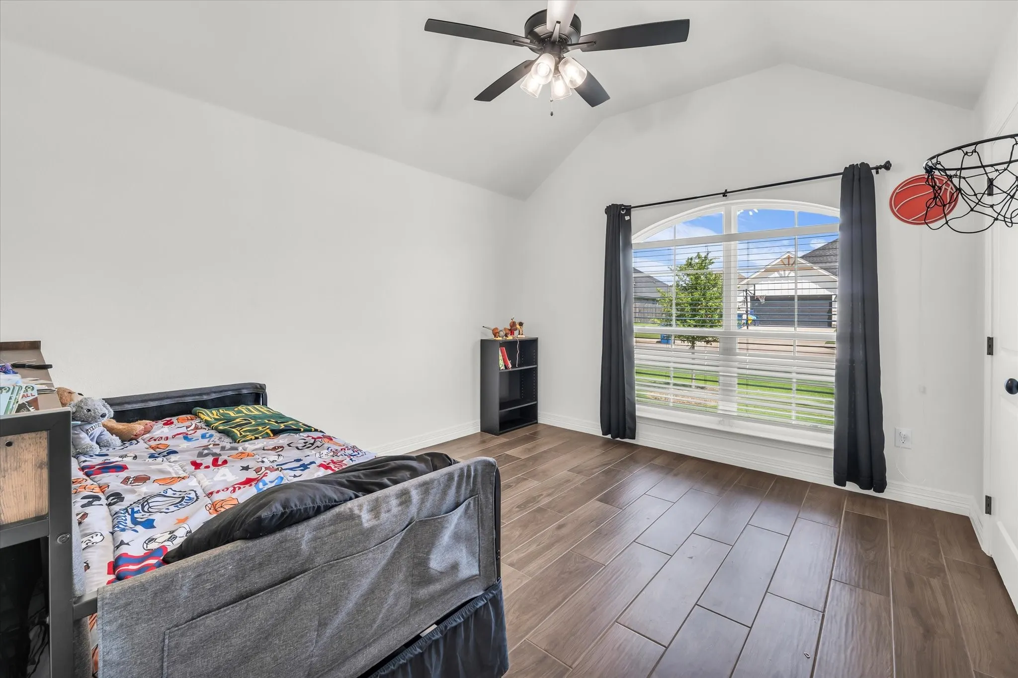 Single Family Residence For Sale in Mc Lennan County , 820 Secretariat Drive, Hewitt, Texas 76643, 4 Bedroom, 3 Bathroom, 2 Garage spaces, 2,128 Sqft, built in 2024, mls#21337301, Real Estate Agent in Hewitt, Homes For Sale in Mc Lennan county, Homes For Sale in Hewitt, Realtor in Hewitt Texas, Real Estate Brokerage Independent Realty Texas, Luminita Cordes Realtor