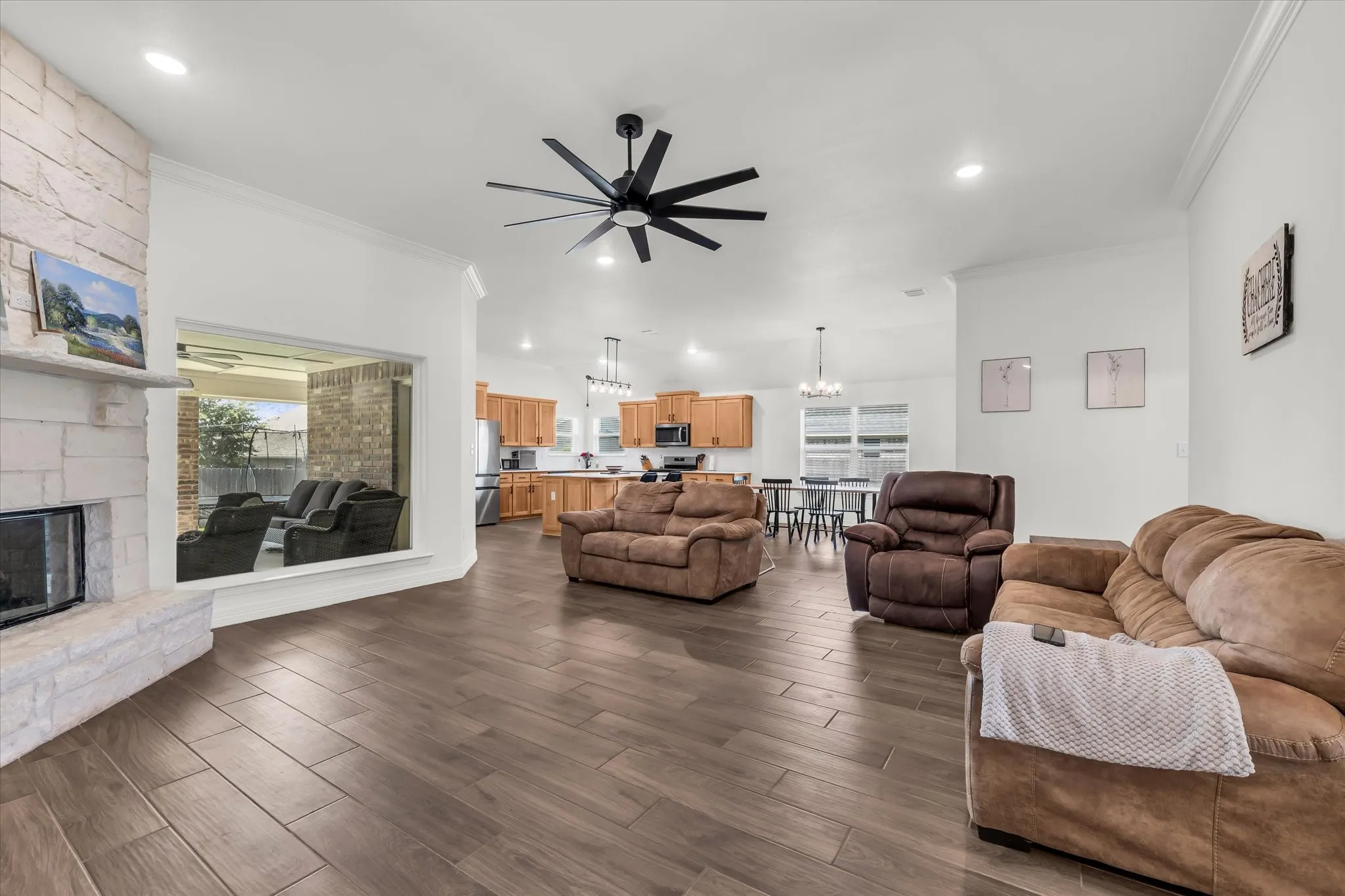 Single Family Residence For Sale in Mc Lennan County , 820 Secretariat Drive, Hewitt, Texas 76643, 4 Bedroom, 3 Bathroom, 2 Garage spaces, 2,128 Sqft, built in 2024, mls#21337301, Real Estate Agent in Hewitt, Homes For Sale in Mc Lennan county, Homes For Sale in Hewitt, Realtor in Hewitt Texas, Real Estate Brokerage Independent Realty Texas, Luminita Cordes Realtor