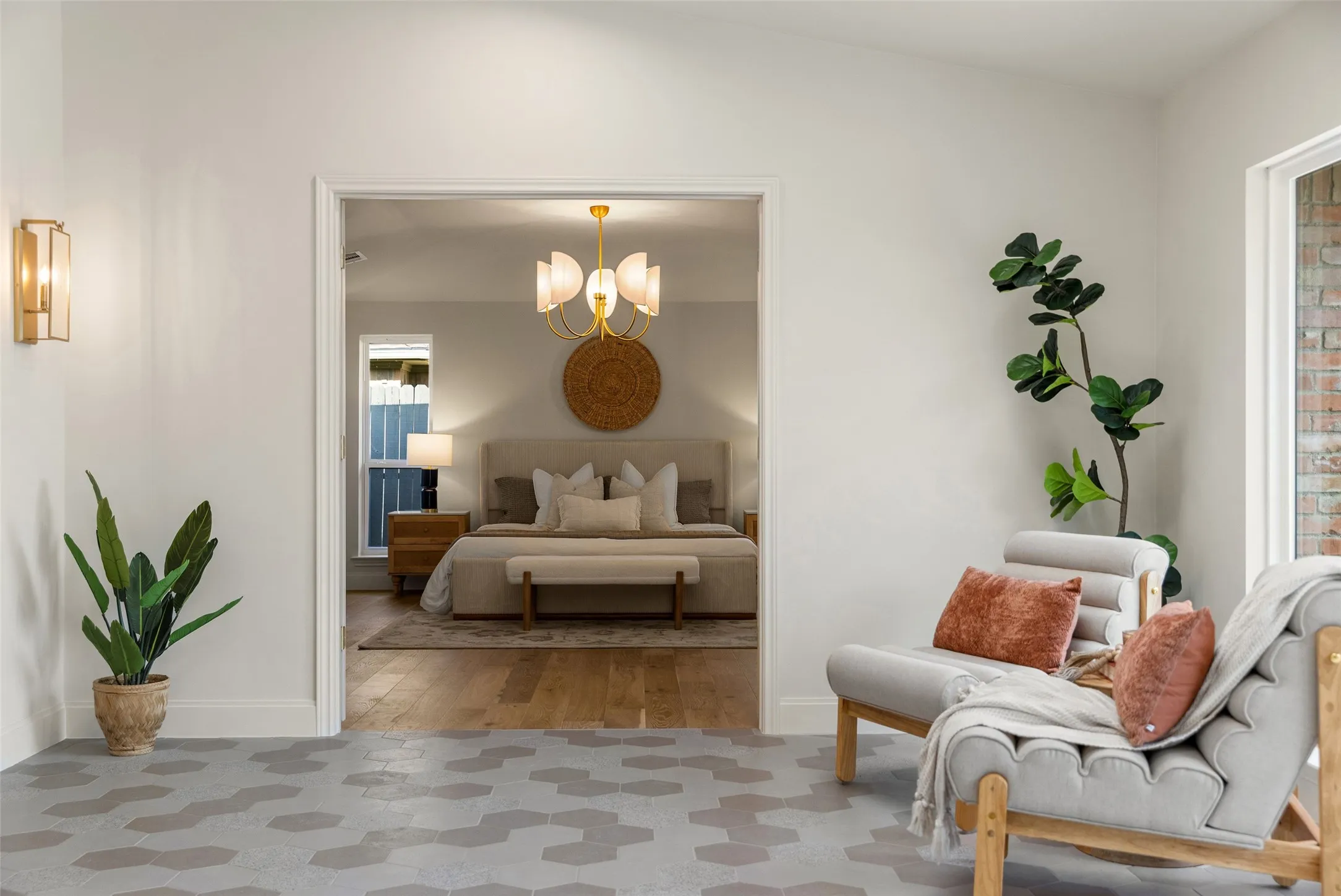 Single Family Residence For Sale in Dallas County , 7606 Dunoon Avenue, Dallas, Texas 75248, 4 Bedroom, 4 Bathroom, 2 Garage spaces, 3,860 Sqft, built in 1977, mls#21338939, Real Estate Agent in Dallas, Homes For Sale in Dallas county, Homes For Sale in Dallas, Realtor in Dallas Texas, Real Estate Brokerage Independent Realty Texas, Luminita Cordes Realtor