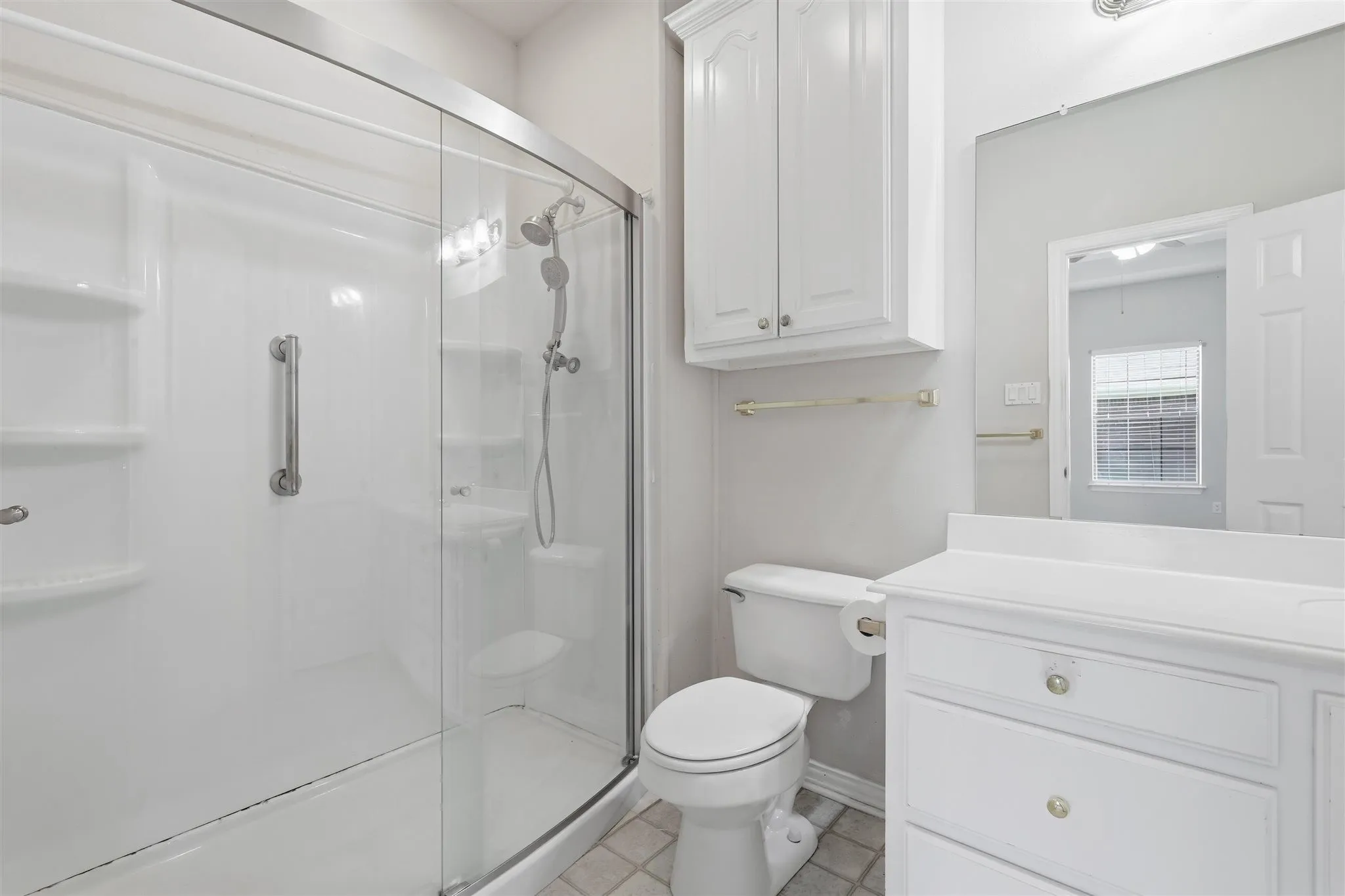 Single Family Residence For Sale in Wise County , 2103 Fair Oaks Drive, Bridgeport, Texas 76426, 3 Bedroom, 2 Bathroom, 2 Garage spaces, 1,671 Sqft, built in 2000, Price $325,000, mls#21339021, Real Estate Agent in Bridgeport, Homes For Sale in Wise county, Homes For Sale in Bridgeport, Realtor in Bridgeport Texas, Real Estate Brokerage Independent Realty Texas, Luminita Cordes Realtor