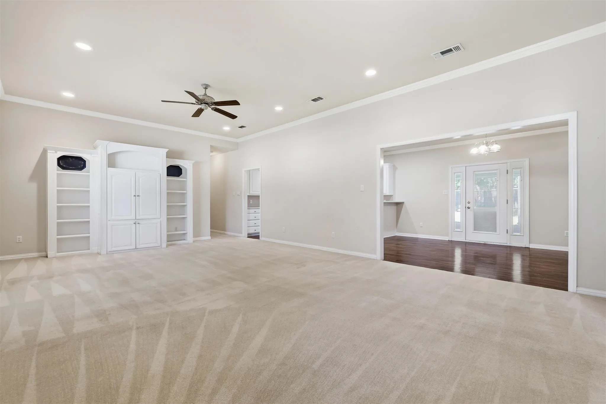 Single Family Residence For Sale in Wise County , 2103 Fair Oaks Drive, Bridgeport, Texas 76426, 3 Bedroom, 2 Bathroom, 2 Garage spaces, 1,671 Sqft, built in 2000, Price $325,000, mls#21339021, Real Estate Agent in Bridgeport, Homes For Sale in Wise county, Homes For Sale in Bridgeport, Realtor in Bridgeport Texas, Real Estate Brokerage Independent Realty Texas, Luminita Cordes Realtor