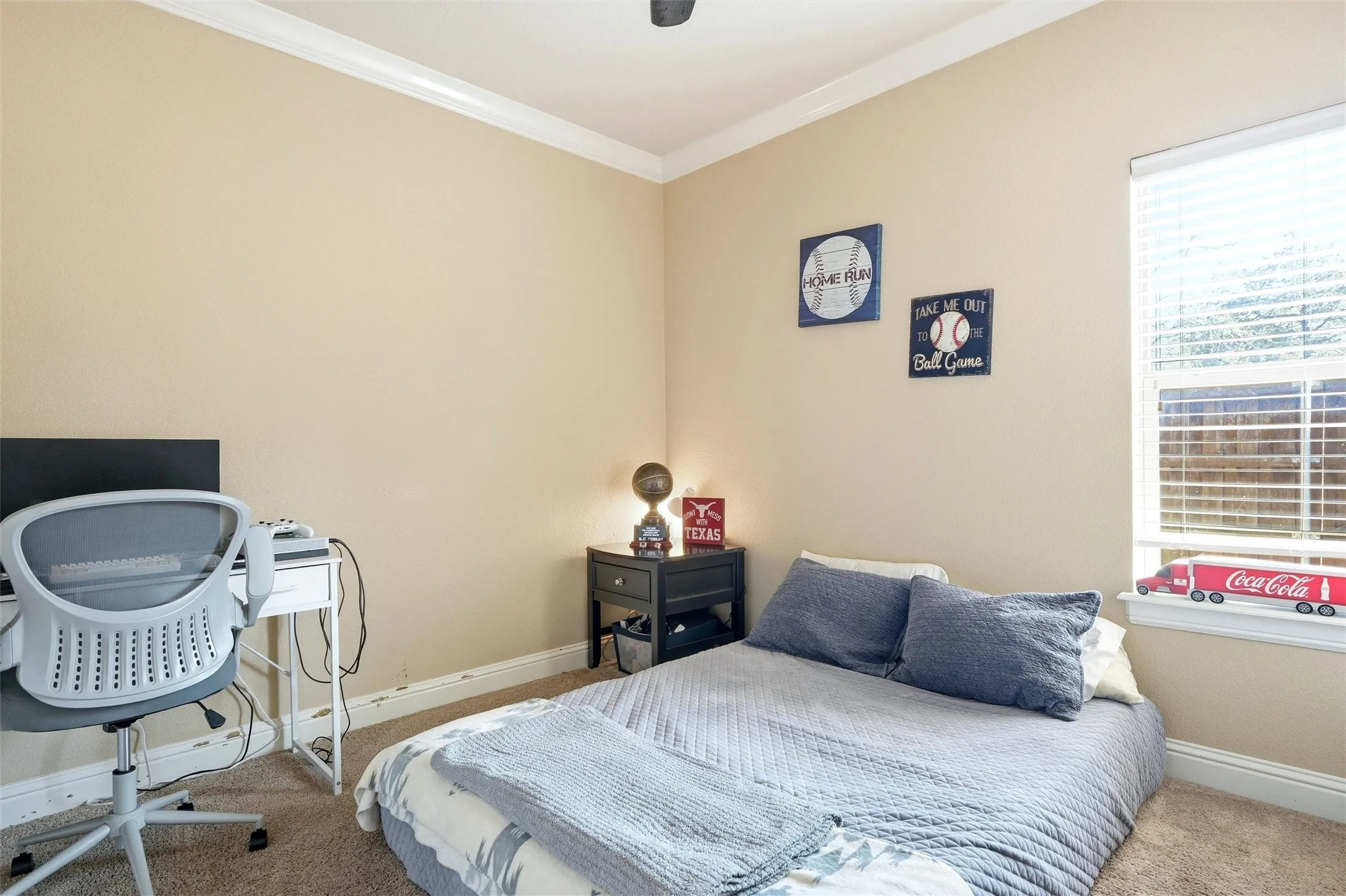 Single Family Residence For Sale in Grayson County , 21 Lone Oak Boulevard, Pottsboro, Texas 75076, 3 Bedroom, 3 Bathroom, 2 Garage spaces, 2,171 Sqft, built in 2015, mls#21339279, Real Estate Agent in Pottsboro, Homes For Sale in Grayson county, Homes For Sale in Pottsboro, Realtor in Pottsboro Texas, Real Estate Brokerage Independent Realty Texas, Luminita Cordes Realtor