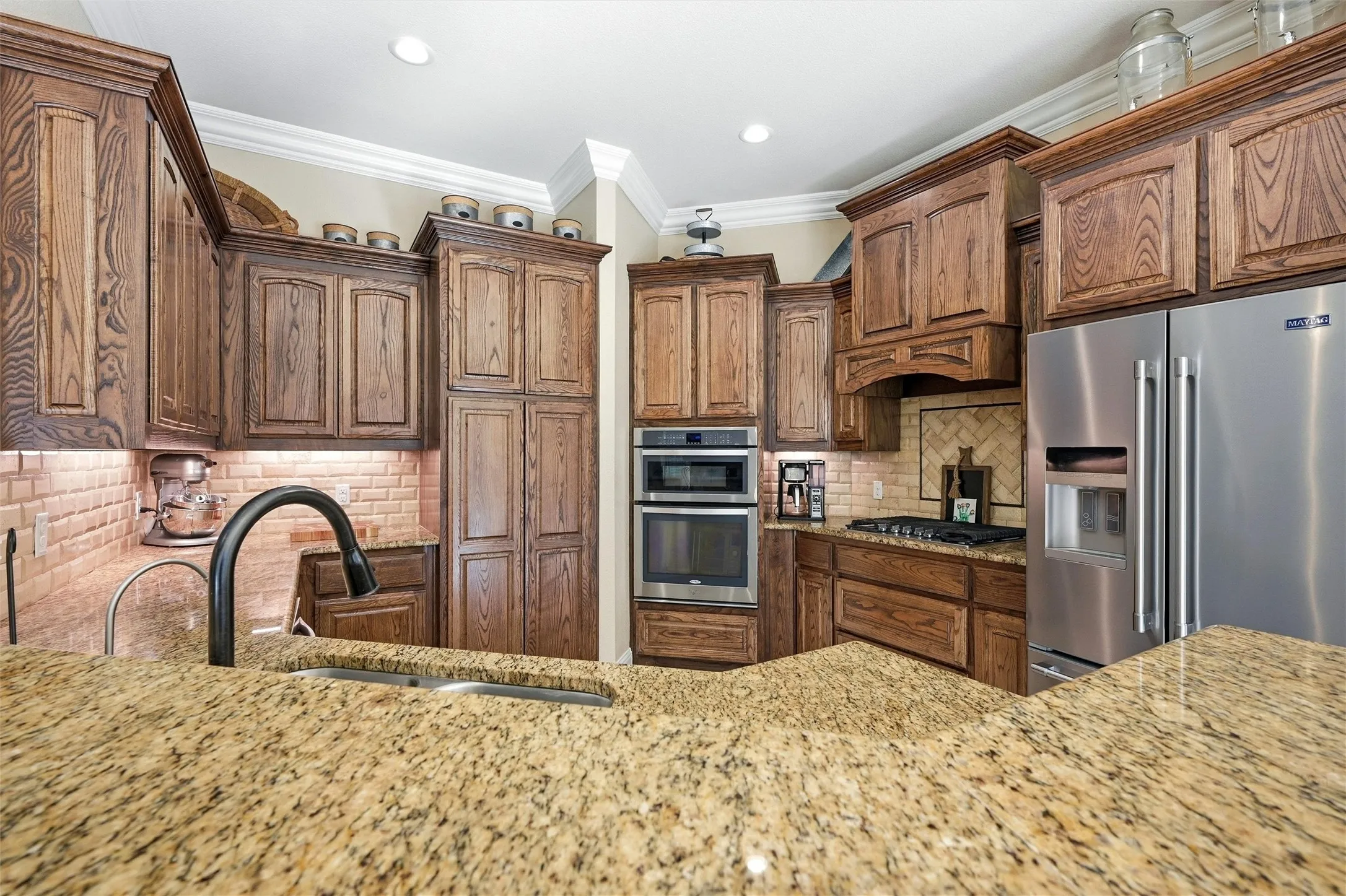 Single Family Residence For Sale in Grayson County , 21 Lone Oak Boulevard, Pottsboro, Texas 75076, 3 Bedroom, 3 Bathroom, 2 Garage spaces, 2,171 Sqft, built in 2015, mls#21339279, Real Estate Agent in Pottsboro, Homes For Sale in Grayson county, Homes For Sale in Pottsboro, Realtor in Pottsboro Texas, Real Estate Brokerage Independent Realty Texas, Luminita Cordes Realtor