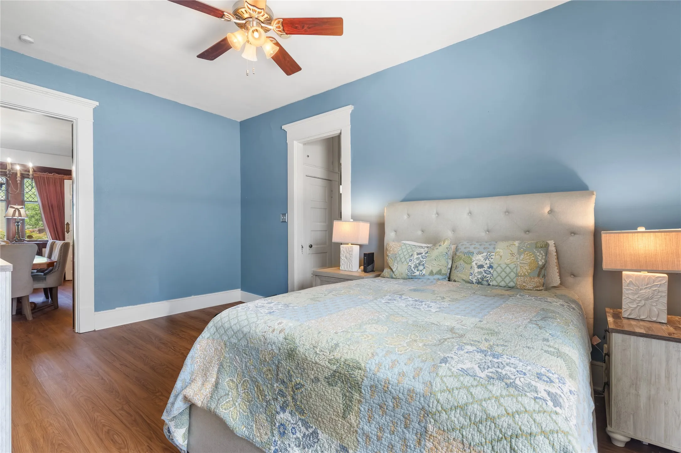 Single Family Residence For Sale in Grayson County , 1319 S Crockett Street, Sherman, Texas 75090, 4 Bedroom, 2 Bathroom, 2 Garage spaces, 3,229 Sqft, built in 1900, mls#21339284, Real Estate Agent in Sherman, Homes For Sale in Grayson county, Homes For Sale in Sherman, Realtor in Sherman Texas, Real Estate Brokerage Independent Realty Texas, Luminita Cordes Realtor