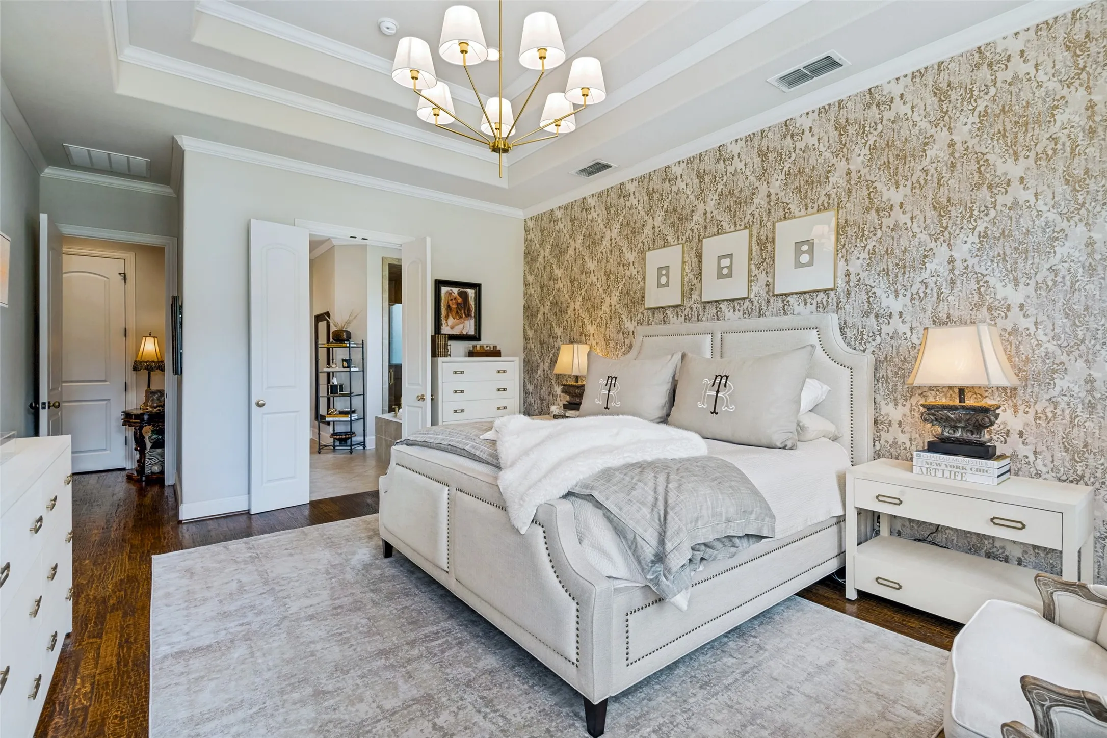 Single Family Residence For Sale in Rockwall County , 121 Brentwood Drive, Heath, Texas 75032, 4 Bedroom, 3 Bathroom, 3 Garage spaces, 3,267 Sqft, built in 2013, mls#21333989, Real Estate Agent in Heath, Homes For Sale in Rockwall county, Homes For Sale in Heath, Realtor in Heath Texas, Real Estate Brokerage Independent Realty Texas, Luminita Cordes Realtor