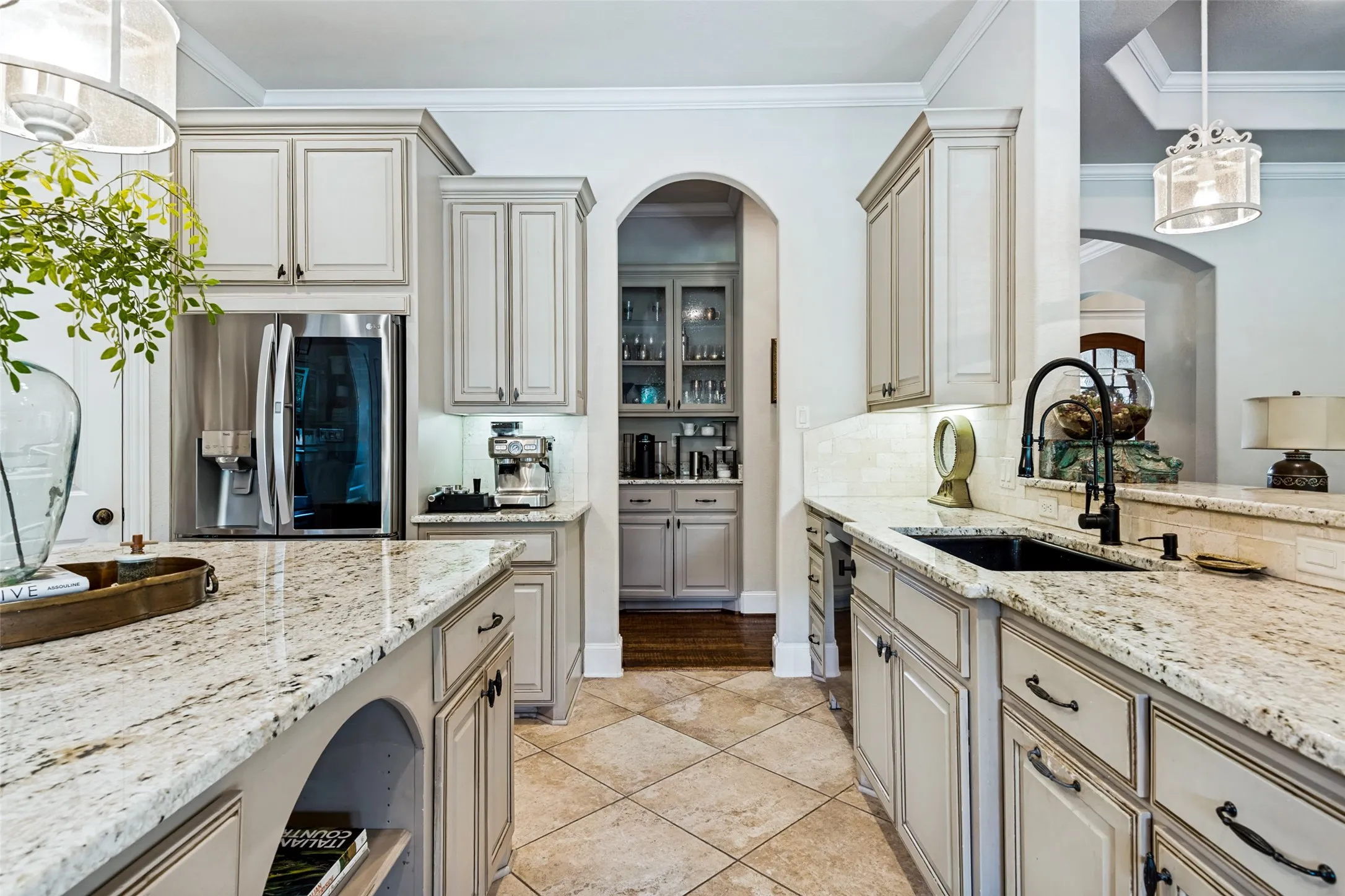 Single Family Residence For Sale in Rockwall County , 121 Brentwood Drive, Heath, Texas 75032, 4 Bedroom, 3 Bathroom, 3 Garage spaces, 3,267 Sqft, built in 2013, mls#21333989, Real Estate Agent in Heath, Homes For Sale in Rockwall county, Homes For Sale in Heath, Realtor in Heath Texas, Real Estate Brokerage Independent Realty Texas, Luminita Cordes Realtor