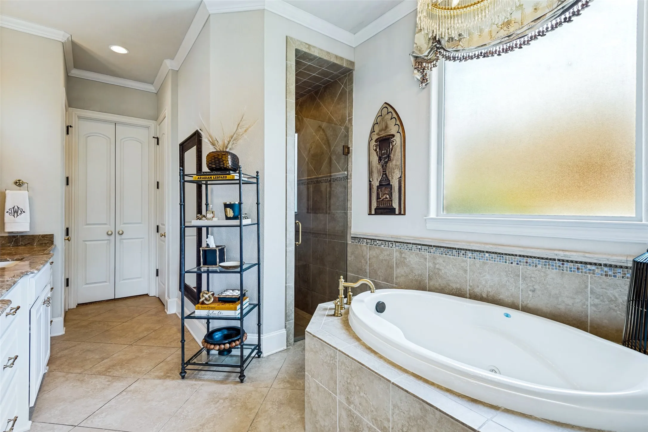 Single Family Residence For Sale in Rockwall County , 121 Brentwood Drive, Heath, Texas 75032, 4 Bedroom, 3 Bathroom, 3 Garage spaces, 3,267 Sqft, built in 2013, mls#21333989, Real Estate Agent in Heath, Homes For Sale in Rockwall county, Homes For Sale in Heath, Realtor in Heath Texas, Real Estate Brokerage Independent Realty Texas, Luminita Cordes Realtor
