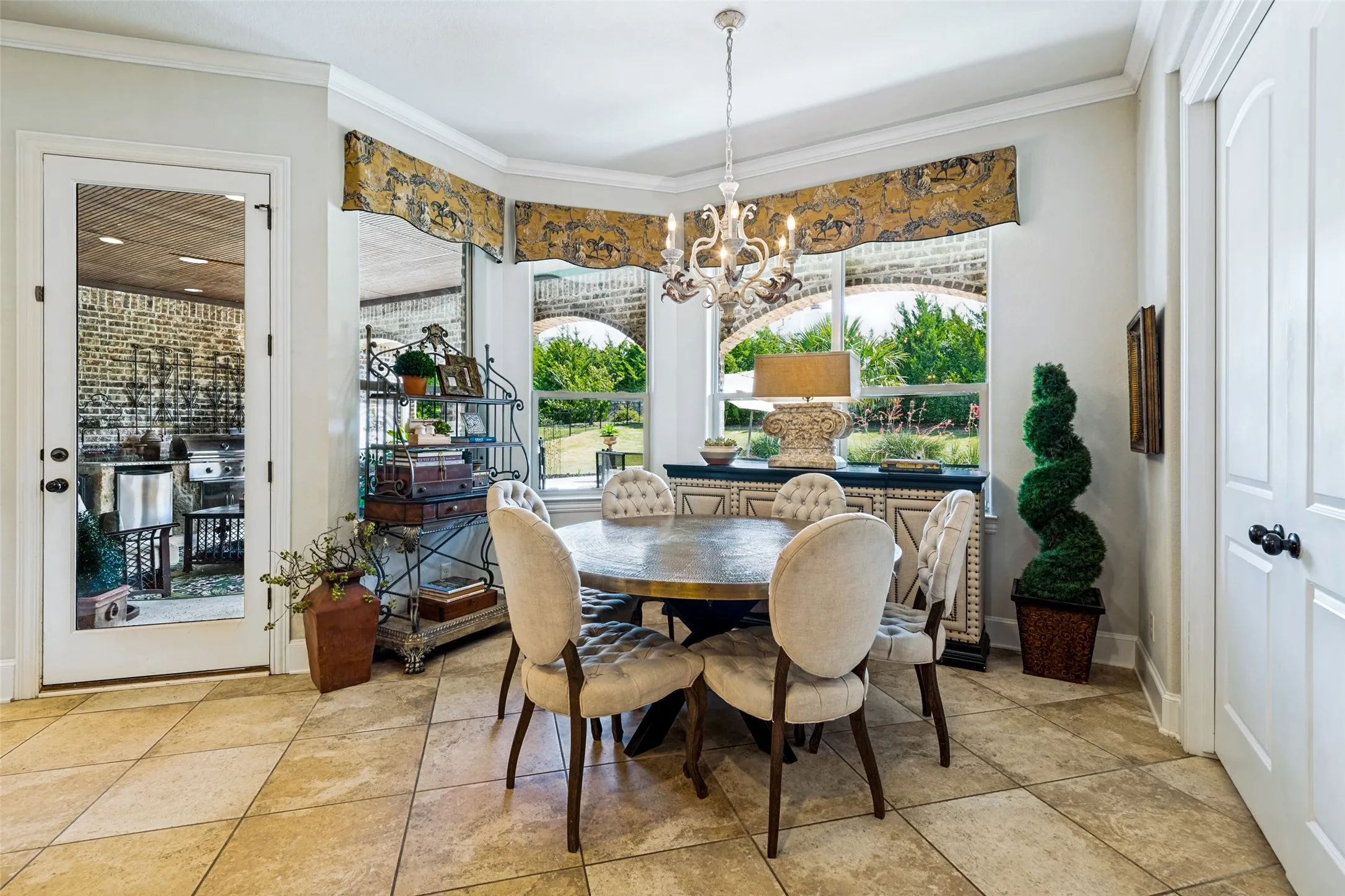 Single Family Residence For Sale in Rockwall County , 121 Brentwood Drive, Heath, Texas 75032, 4 Bedroom, 3 Bathroom, 3 Garage spaces, 3,267 Sqft, built in 2013, mls#21333989, Real Estate Agent in Heath, Homes For Sale in Rockwall county, Homes For Sale in Heath, Realtor in Heath Texas, Real Estate Brokerage Independent Realty Texas, Luminita Cordes Realtor