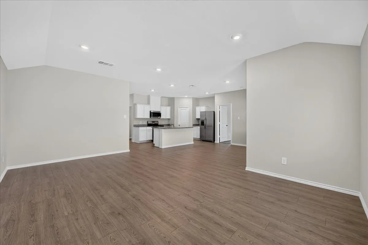 Single Family Residence For Rent in Cooke County , 717 Sweet Pea, Pilot Point, Texas 76258, 3 Bedroom, 2 Bathroom, 2 Garage spaces, 1,601 Sqft, built in 2026, mls#21337317, Real Estate Agent in Pilot Point, Homes For Rent in Cooke county, Homes For Rent in Pilot Point, Realtor in Pilot Point Texas, Real Estate Brokerage Independent Realty Texas, Luminita Cordes Realtor