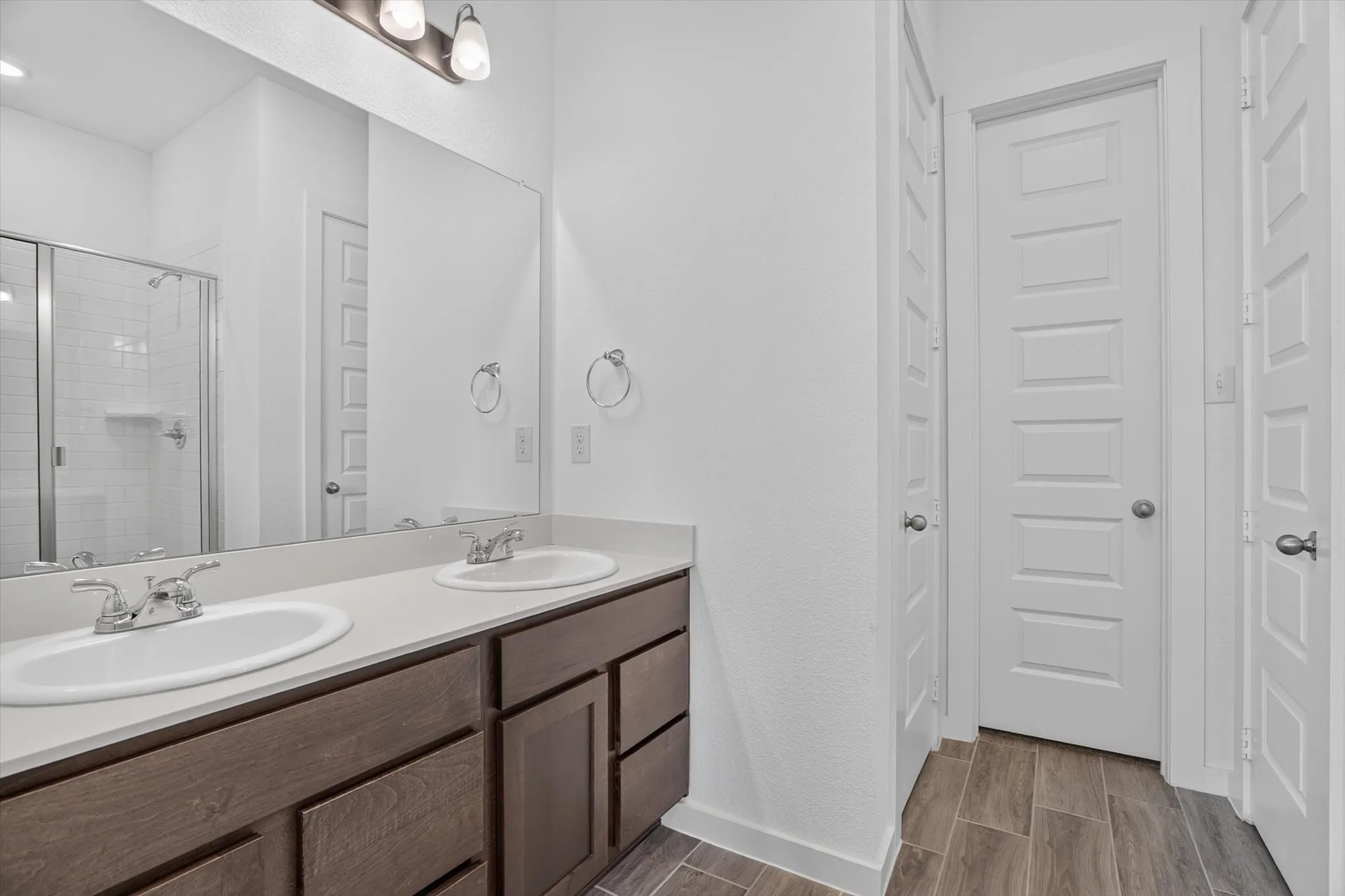 Single Family Residence For Rent in Johnson County , 620 Godley, Godley, Texas 76044, 3 Bedroom, 2 Bathroom, 2 Garage spaces, 1,717 Sqft, built in 2022, mls#21338393, Real Estate Agent in Godley, Homes For Rent in Johnson county, Homes For Rent in Godley, Realtor in Godley Texas, Real Estate Brokerage Independent Realty Texas, Luminita Cordes Realtor