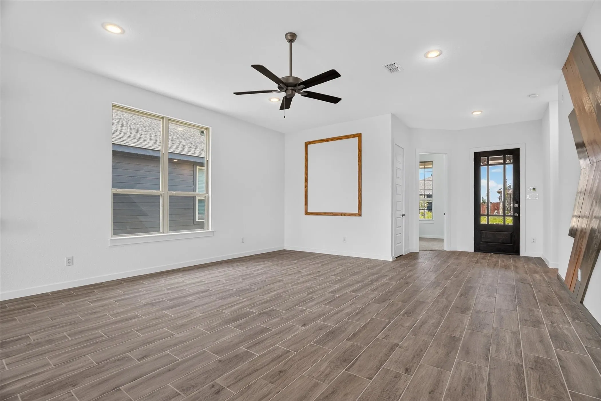 Single Family Residence For Rent in Johnson County , 620 Godley, Godley, Texas 76044, 3 Bedroom, 2 Bathroom, 2 Garage spaces, 1,717 Sqft, built in 2022, mls#21338393, Real Estate Agent in Godley, Homes For Rent in Johnson county, Homes For Rent in Godley, Realtor in Godley Texas, Real Estate Brokerage Independent Realty Texas, Luminita Cordes Realtor