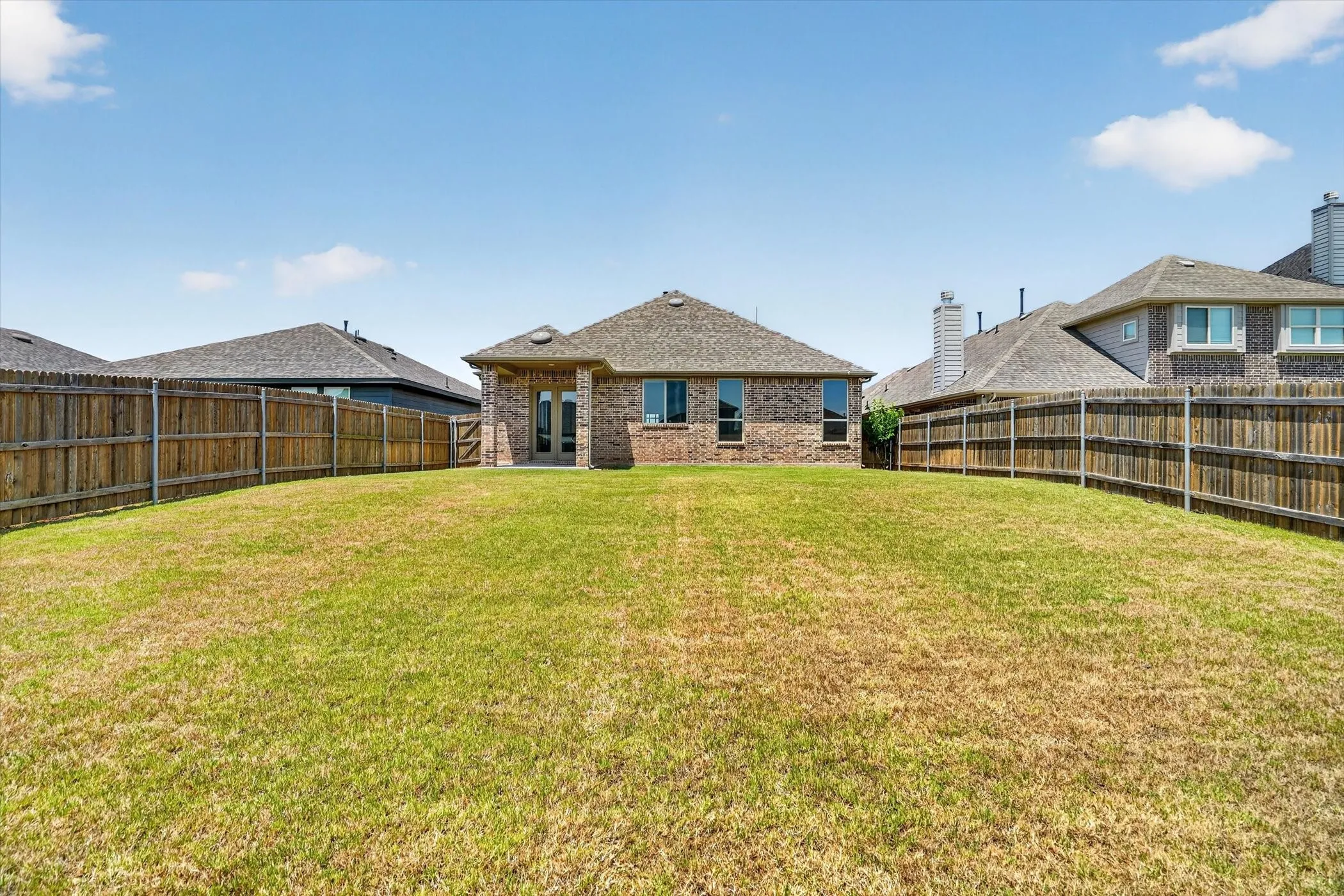 Single Family Residence For Rent in Johnson County , 620 Godley, Godley, Texas 76044, 3 Bedroom, 2 Bathroom, 2 Garage spaces, 1,717 Sqft, built in 2022, mls#21338393, Real Estate Agent in Godley, Homes For Rent in Johnson county, Homes For Rent in Godley, Realtor in Godley Texas, Real Estate Brokerage Independent Realty Texas, Luminita Cordes Realtor