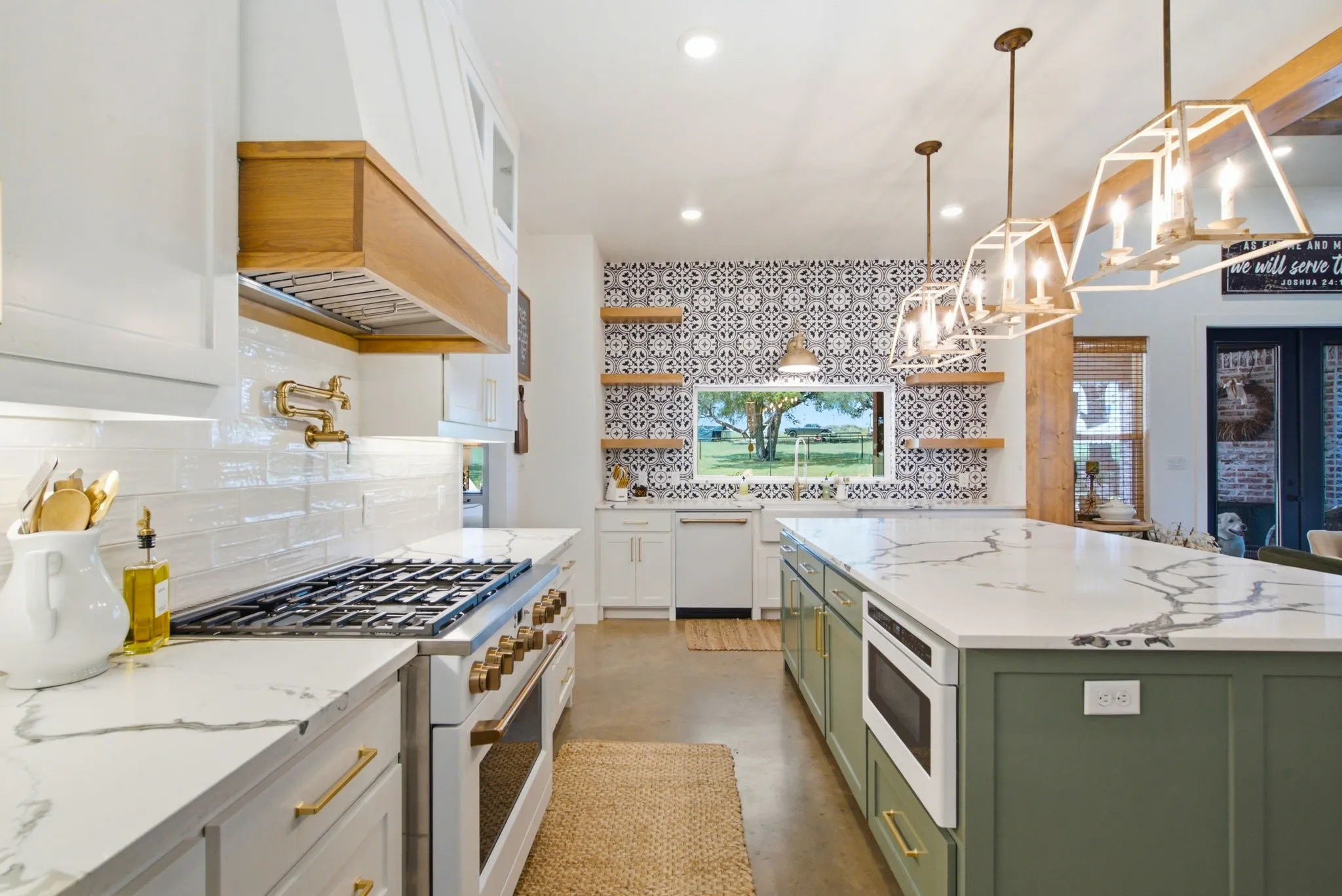 Single Family Residence For Sale in Parker County , 200 Greene Road, Weatherford, Texas 76087, 4 Bedroom, 3 Bathroom, 2 Garage spaces, 2,576 Sqft, built in 2023, mls#21338096, Real Estate Agent in Weatherford, Homes For Sale in Parker county, Homes For Sale in Weatherford, Realtor in Weatherford Texas, Real Estate Brokerage Independent Realty Texas, Luminita Cordes Realtor