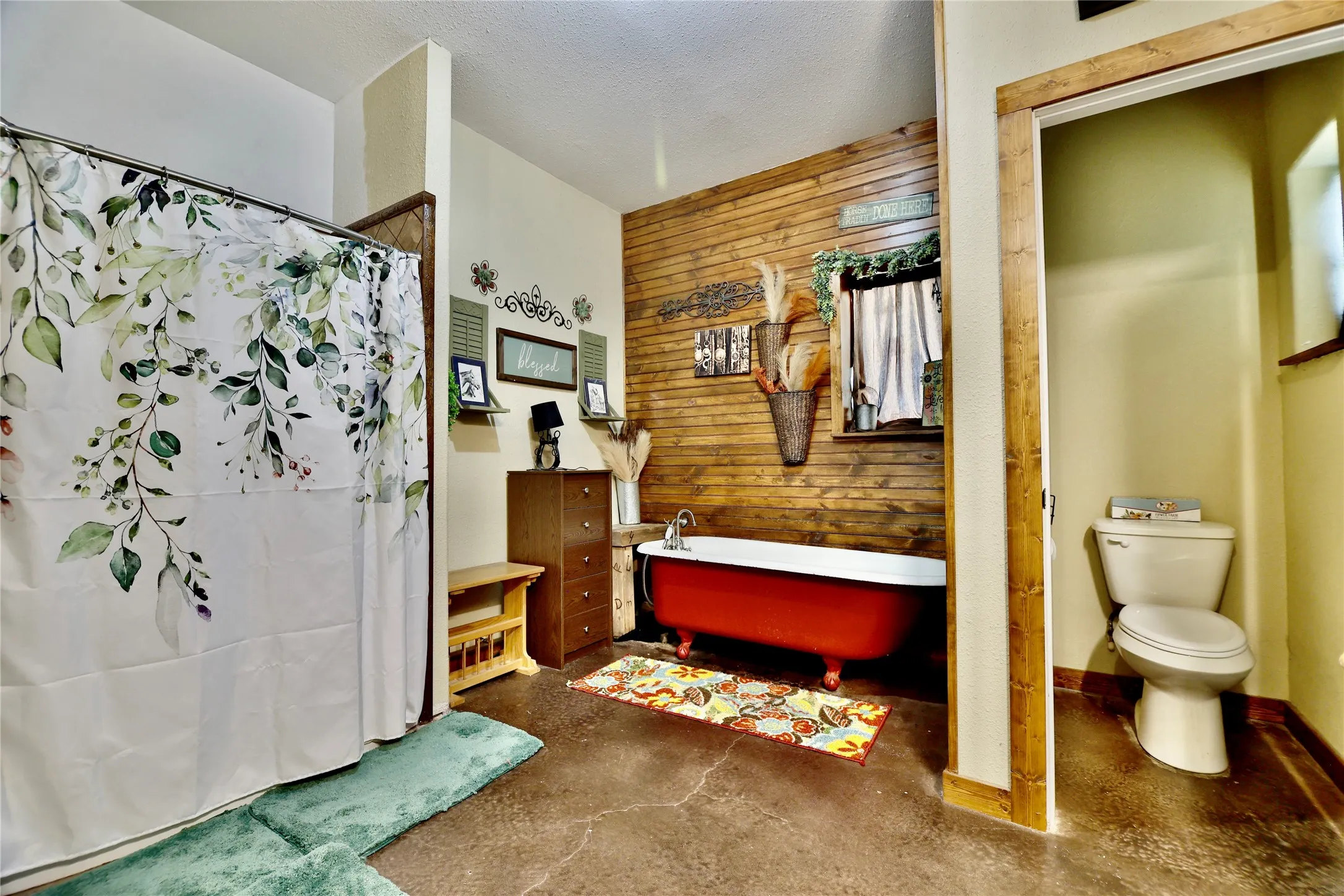Single Family Residence For Sale in Limestone County , 1347 Lcr 152, Mount Calm, Texas 76673, 3 Bedroom, 2 Bathroom, Garage spaces, 1,628 Sqft, built in 2018, mls#21339307, Real Estate Agent in Mount Calm, Homes For Sale in Limestone county, Homes For Sale in Mount Calm, Realtor in Mount Calm Texas, Real Estate Brokerage Independent Realty Texas, Luminita Cordes Realtor