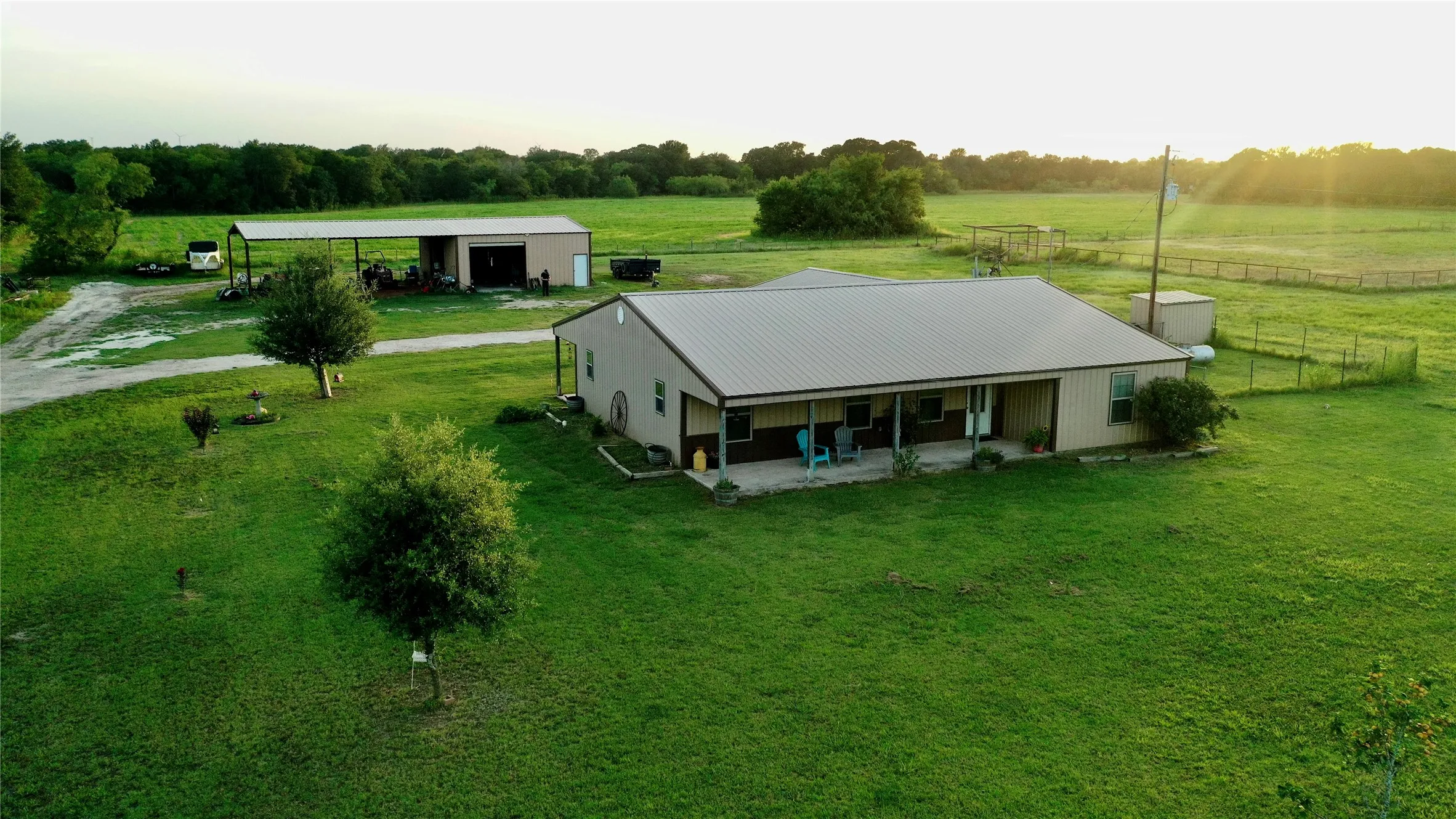 Single Family Residence For Sale in Limestone County , 1347 Lcr 152, Mount Calm, Texas 76673, 3 Bedroom, 2 Bathroom, Garage spaces, 1,628 Sqft, built in 2018, mls#21339307, Real Estate Agent in Mount Calm, Homes For Sale in Limestone county, Homes For Sale in Mount Calm, Realtor in Mount Calm Texas, Real Estate Brokerage Independent Realty Texas, Luminita Cordes Realtor