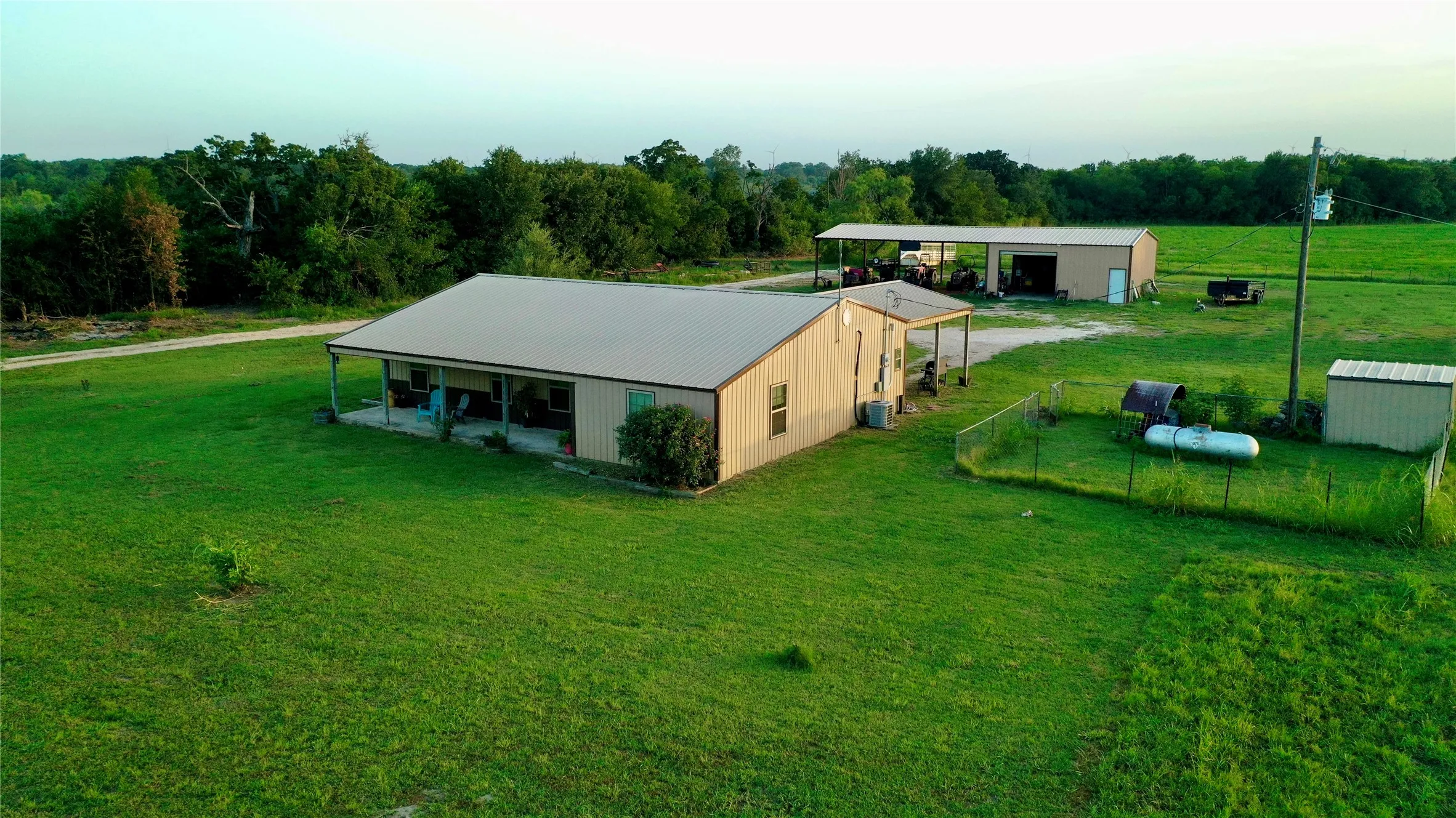 Single Family Residence For Sale in Limestone County , 1347 Lcr 152, Mount Calm, Texas 76673, 3 Bedroom, 2 Bathroom, Garage spaces, 1,628 Sqft, built in 2018, mls#21339307, Real Estate Agent in Mount Calm, Homes For Sale in Limestone county, Homes For Sale in Mount Calm, Realtor in Mount Calm Texas, Real Estate Brokerage Independent Realty Texas, Luminita Cordes Realtor
