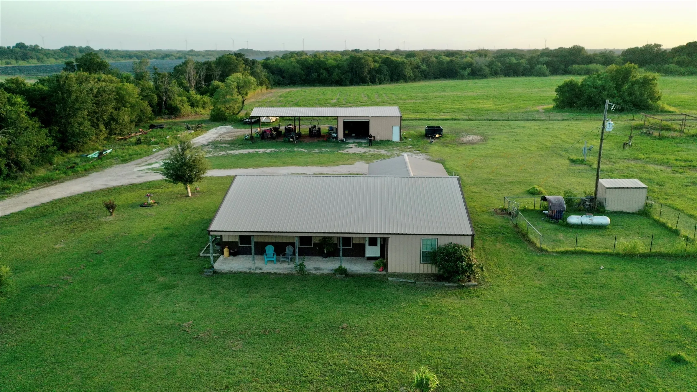 Single Family Residence For Sale in Limestone County , 1347 Lcr 152, Mount Calm, Texas 76673, 3 Bedroom, 2 Bathroom, Garage spaces, 1,628 Sqft, built in 2018, mls#21339307, Real Estate Agent in Mount Calm, Homes For Sale in Limestone county, Homes For Sale in Mount Calm, Realtor in Mount Calm Texas, Real Estate Brokerage Independent Realty Texas, Luminita Cordes Realtor