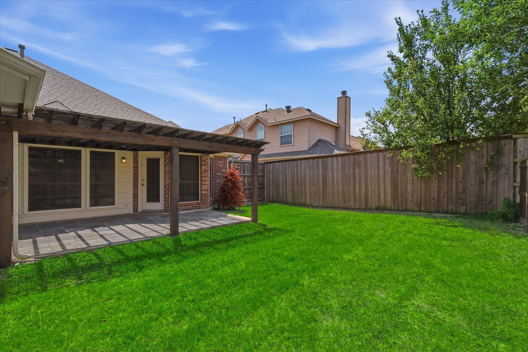 Single Family Residence For Sale in Collin County , 1021 Hyannis Street, Plano, Texas 75094, 4 Bedroom, 2 Bathroom, 2 Garage spaces, 2,401 Sqft, built in 2004, mls#21336527, Real Estate Agent in Plano, Homes For Sale in Collin county, Homes For Sale in Plano, Realtor in Plano Texas, Real Estate Brokerage Independent Realty Texas, Luminita Cordes Realtor