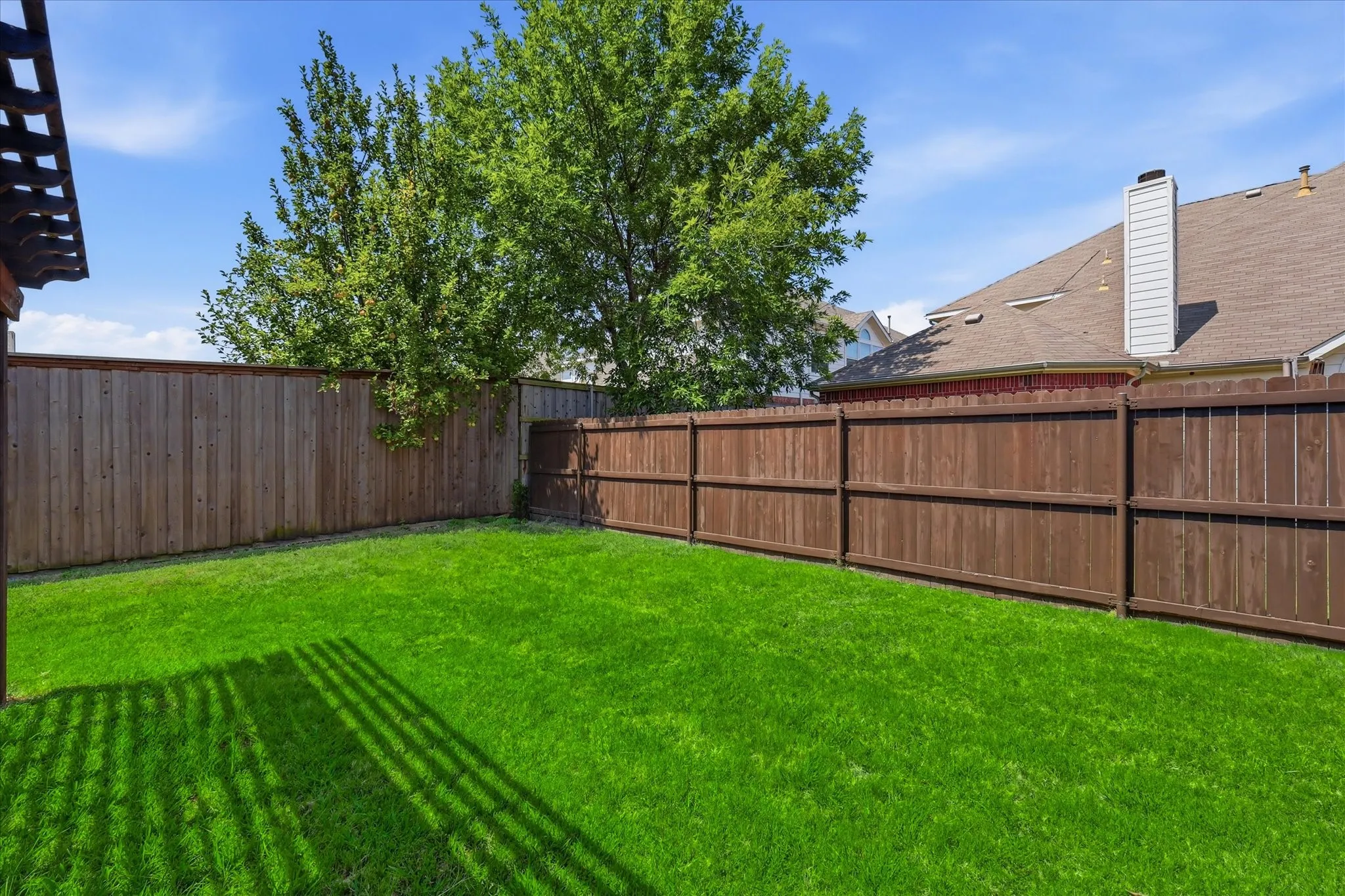 Single Family Residence For Sale in Collin County , 1021 Hyannis Street, Plano, Texas 75094, 4 Bedroom, 2 Bathroom, 2 Garage spaces, 2,401 Sqft, built in 2004, mls#21336527, Real Estate Agent in Plano, Homes For Sale in Collin county, Homes For Sale in Plano, Realtor in Plano Texas, Real Estate Brokerage Independent Realty Texas, Luminita Cordes Realtor