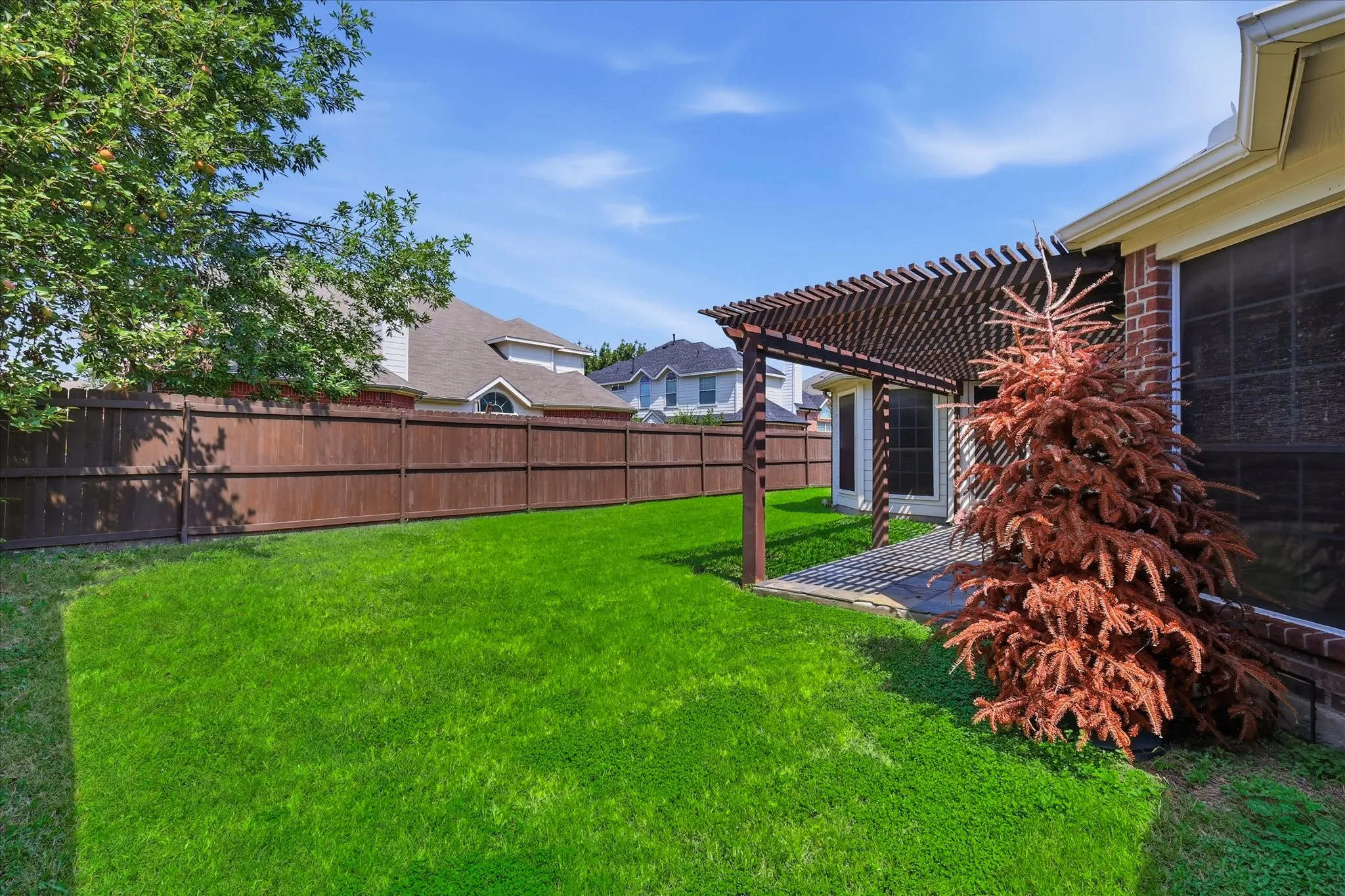 Single Family Residence For Sale in Collin County , 1021 Hyannis Street, Plano, Texas 75094, 4 Bedroom, 2 Bathroom, 2 Garage spaces, 2,401 Sqft, built in 2004, mls#21336527, Real Estate Agent in Plano, Homes For Sale in Collin county, Homes For Sale in Plano, Realtor in Plano Texas, Real Estate Brokerage Independent Realty Texas, Luminita Cordes Realtor