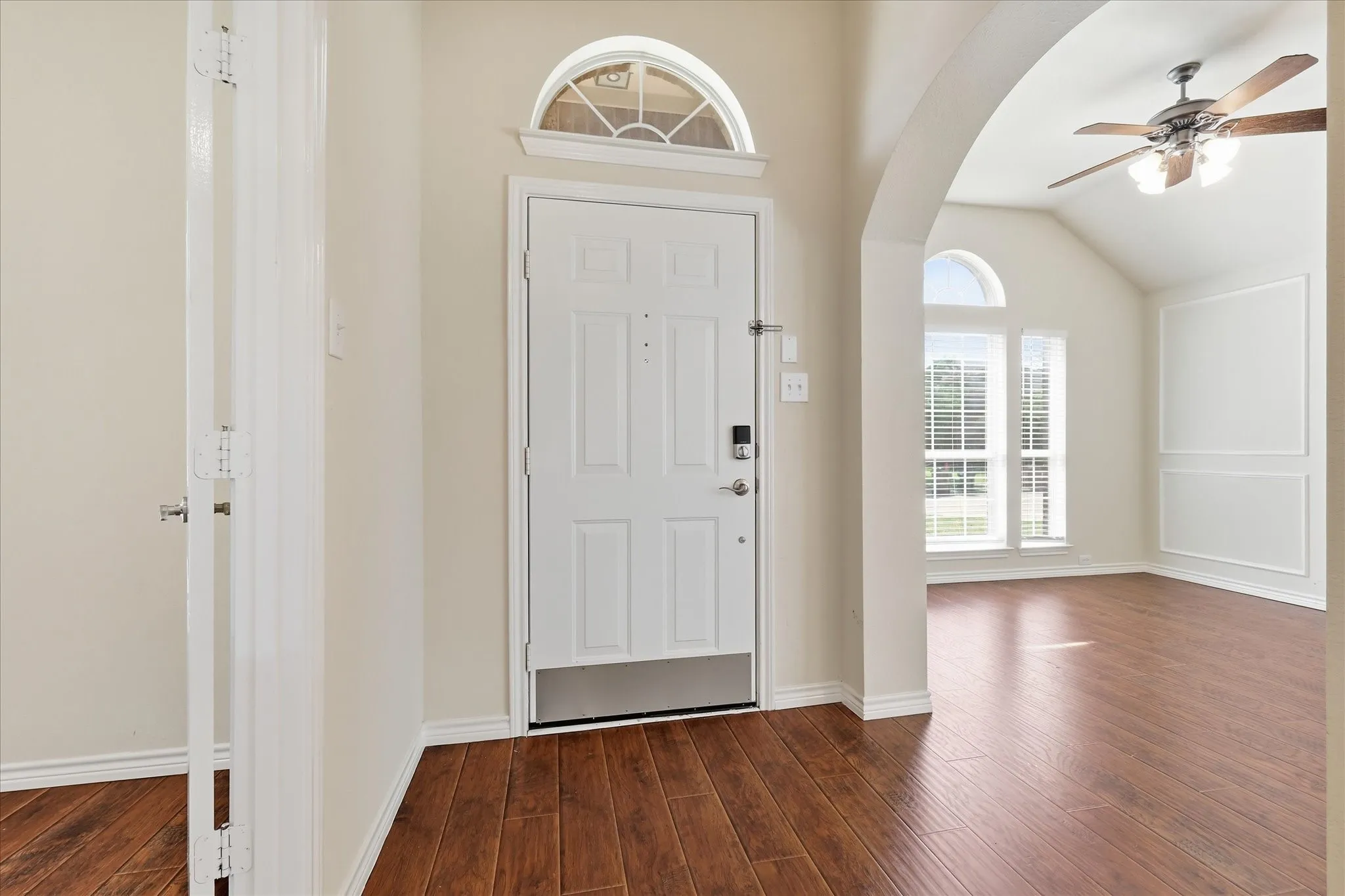 Single Family Residence For Sale in Collin County , 1021 Hyannis Street, Plano, Texas 75094, 4 Bedroom, 2 Bathroom, 2 Garage spaces, 2,401 Sqft, built in 2004, mls#21336527, Real Estate Agent in Plano, Homes For Sale in Collin county, Homes For Sale in Plano, Realtor in Plano Texas, Real Estate Brokerage Independent Realty Texas, Luminita Cordes Realtor