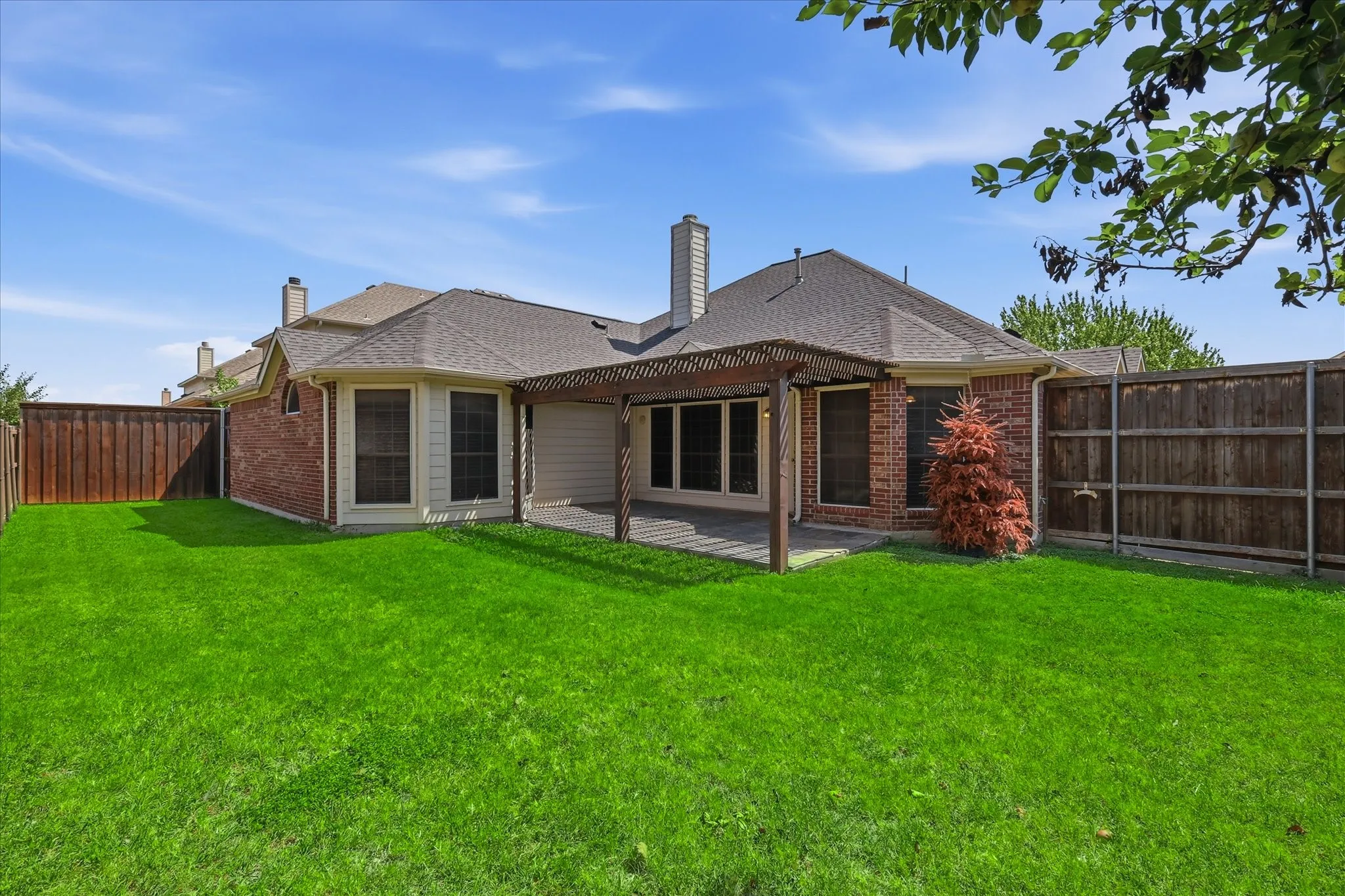 Single Family Residence For Sale in Collin County , 1021 Hyannis Street, Plano, Texas 75094, 4 Bedroom, 2 Bathroom, 2 Garage spaces, 2,401 Sqft, built in 2004, mls#21336527, Real Estate Agent in Plano, Homes For Sale in Collin county, Homes For Sale in Plano, Realtor in Plano Texas, Real Estate Brokerage Independent Realty Texas, Luminita Cordes Realtor