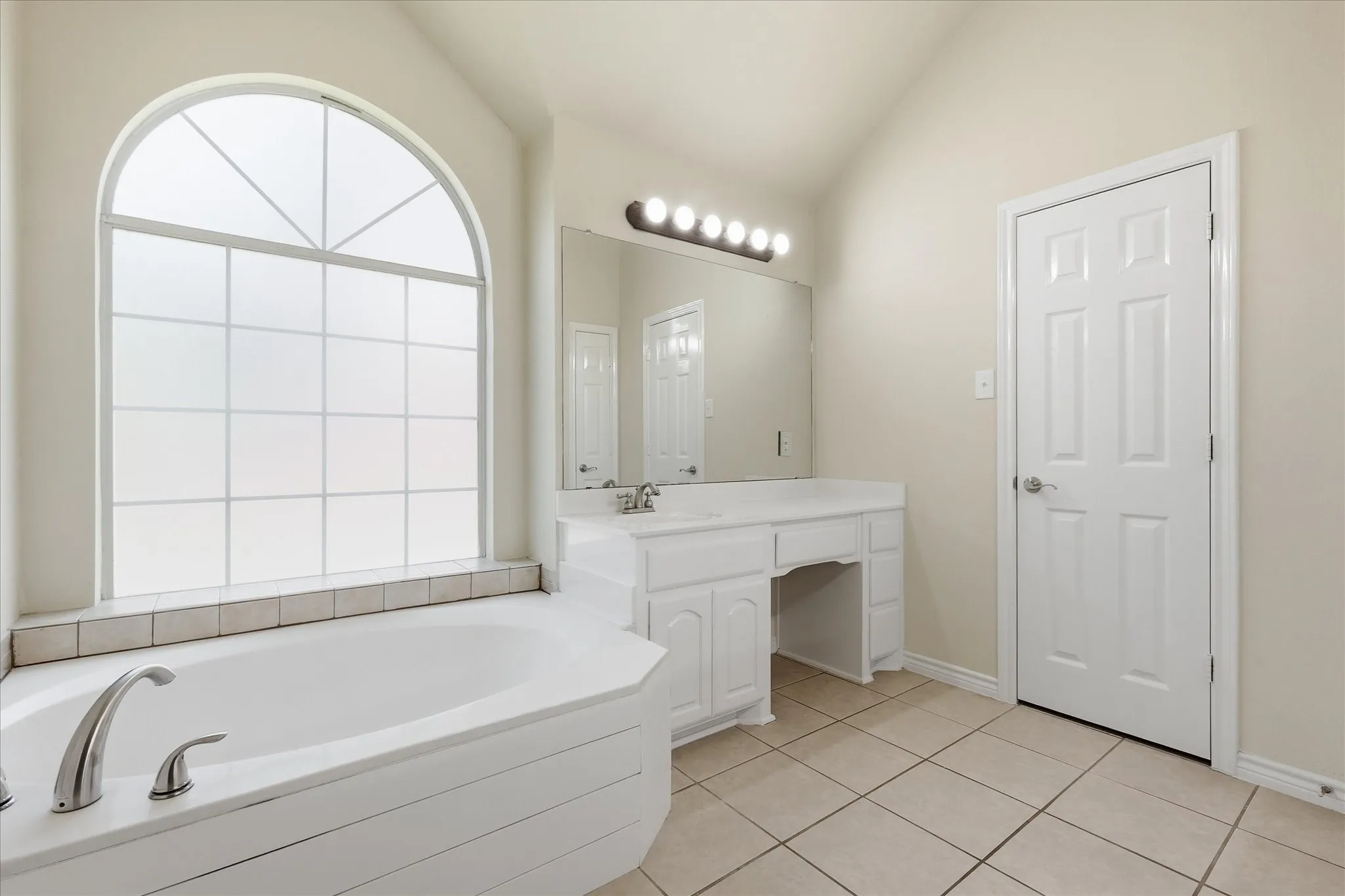 Single Family Residence For Sale in Collin County , 1021 Hyannis Street, Plano, Texas 75094, 4 Bedroom, 2 Bathroom, 2 Garage spaces, 2,401 Sqft, built in 2004, mls#21336527, Real Estate Agent in Plano, Homes For Sale in Collin county, Homes For Sale in Plano, Realtor in Plano Texas, Real Estate Brokerage Independent Realty Texas, Luminita Cordes Realtor