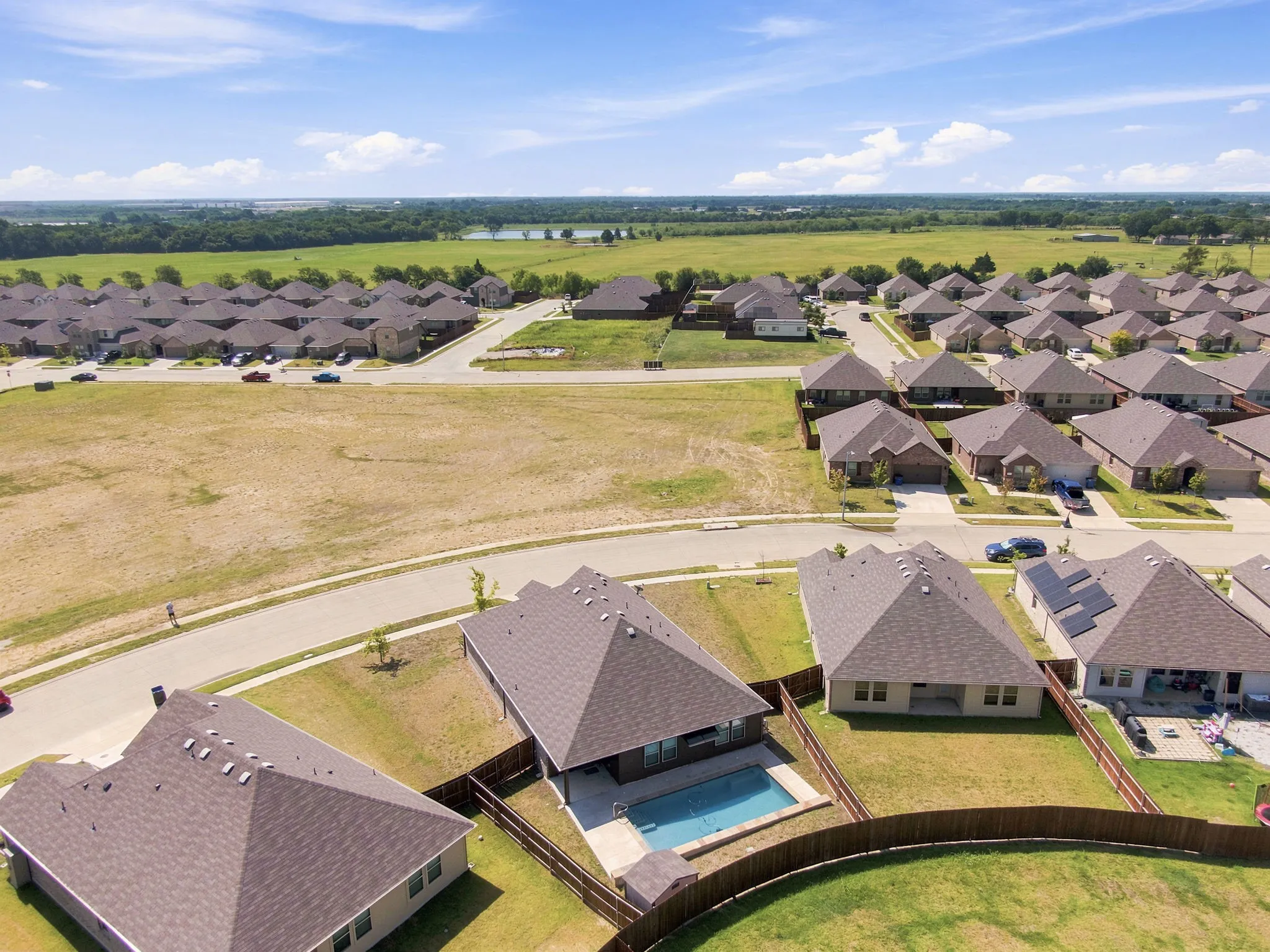 Single Family Residence For Sale in Ellis County , 1100 Canterbury Lane, Ennis, Texas 75119, 4 Bedroom, 2 Bathroom, 2 Garage spaces, 1,699 Sqft, built in 2022, mls#21338121, Real Estate Agent in Ennis, Homes For Sale in Ellis county, Homes For Sale in Ennis, Realtor in Ennis Texas, Real Estate Brokerage Independent Realty Texas, Luminita Cordes Realtor
