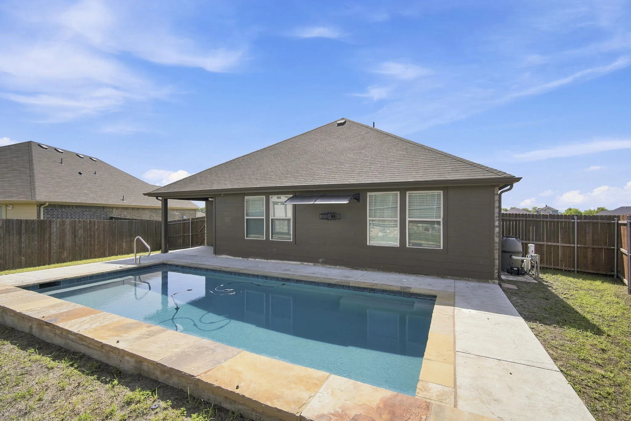 Single Family Residence For Sale in Ellis County , 1100 Canterbury Lane, Ennis, Texas 75119, 4 Bedroom, 2 Bathroom, 2 Garage spaces, 1,699 Sqft, built in 2022, mls#21338121, Real Estate Agent in Ennis, Homes For Sale in Ellis county, Homes For Sale in Ennis, Realtor in Ennis Texas, Real Estate Brokerage Independent Realty Texas, Luminita Cordes Realtor