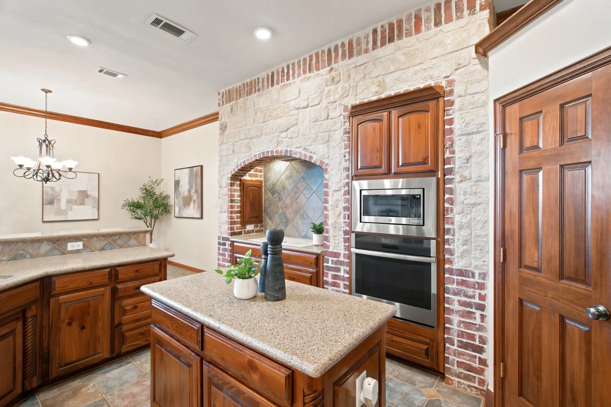 Single Family Residence For Sale in Denton County , 8470 Steeplechase Circle, Argyle, Texas 76226, 4 Bedroom, 4 Bathroom, 3 Garage spaces, 3,626 Sqft, built in 2002, mls#21339313, Real Estate Agent in Argyle, Homes For Sale in Denton county, Homes For Sale in Argyle, Realtor in Argyle Texas, Real Estate Brokerage Independent Realty Texas, Luminita Cordes Realtor