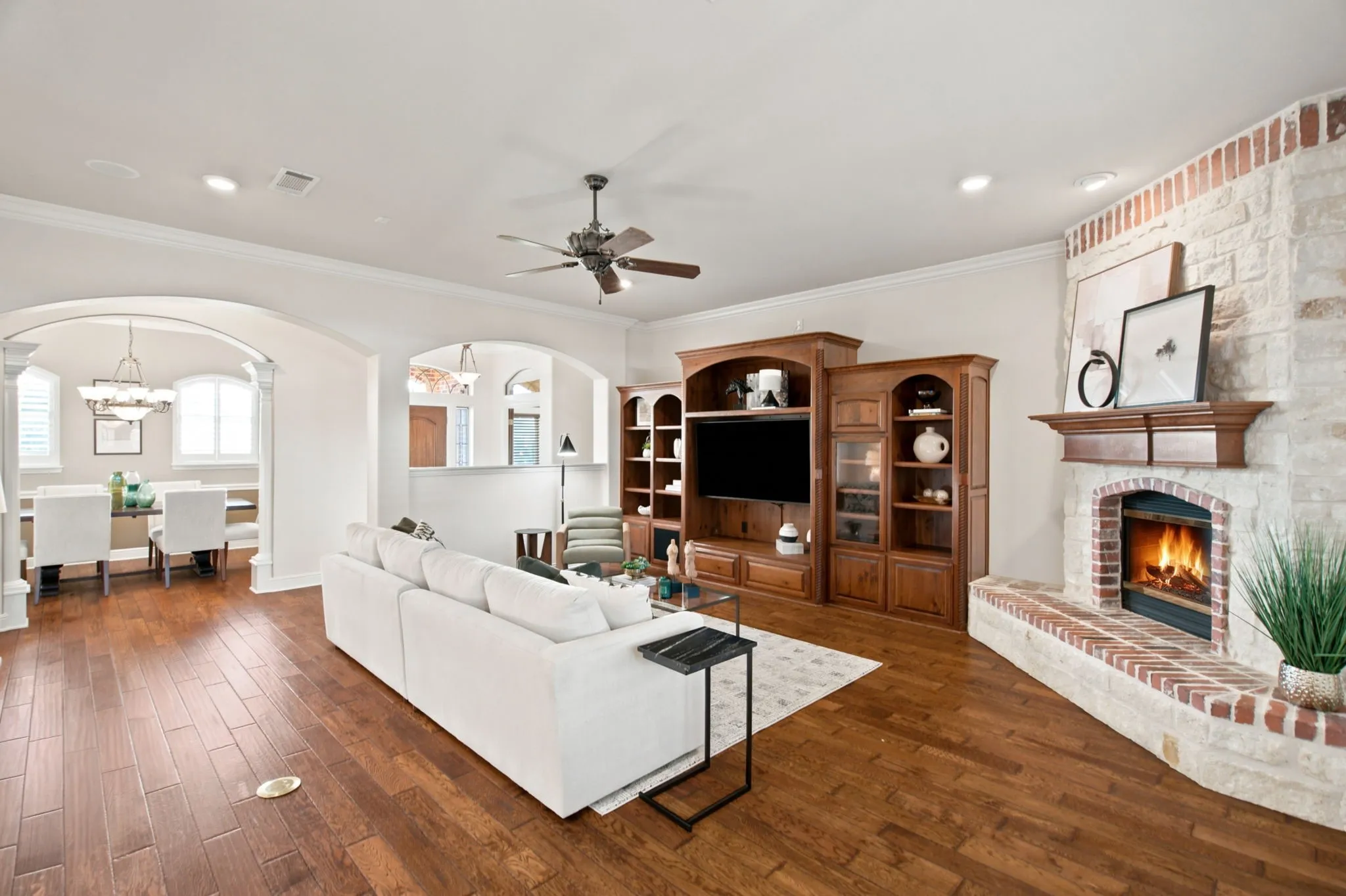 Single Family Residence For Sale in Denton County , 8470 Steeplechase Circle, Argyle, Texas 76226, 4 Bedroom, 4 Bathroom, 3 Garage spaces, 3,626 Sqft, built in 2002, mls#21339313, Real Estate Agent in Argyle, Homes For Sale in Denton county, Homes For Sale in Argyle, Realtor in Argyle Texas, Real Estate Brokerage Independent Realty Texas, Luminita Cordes Realtor