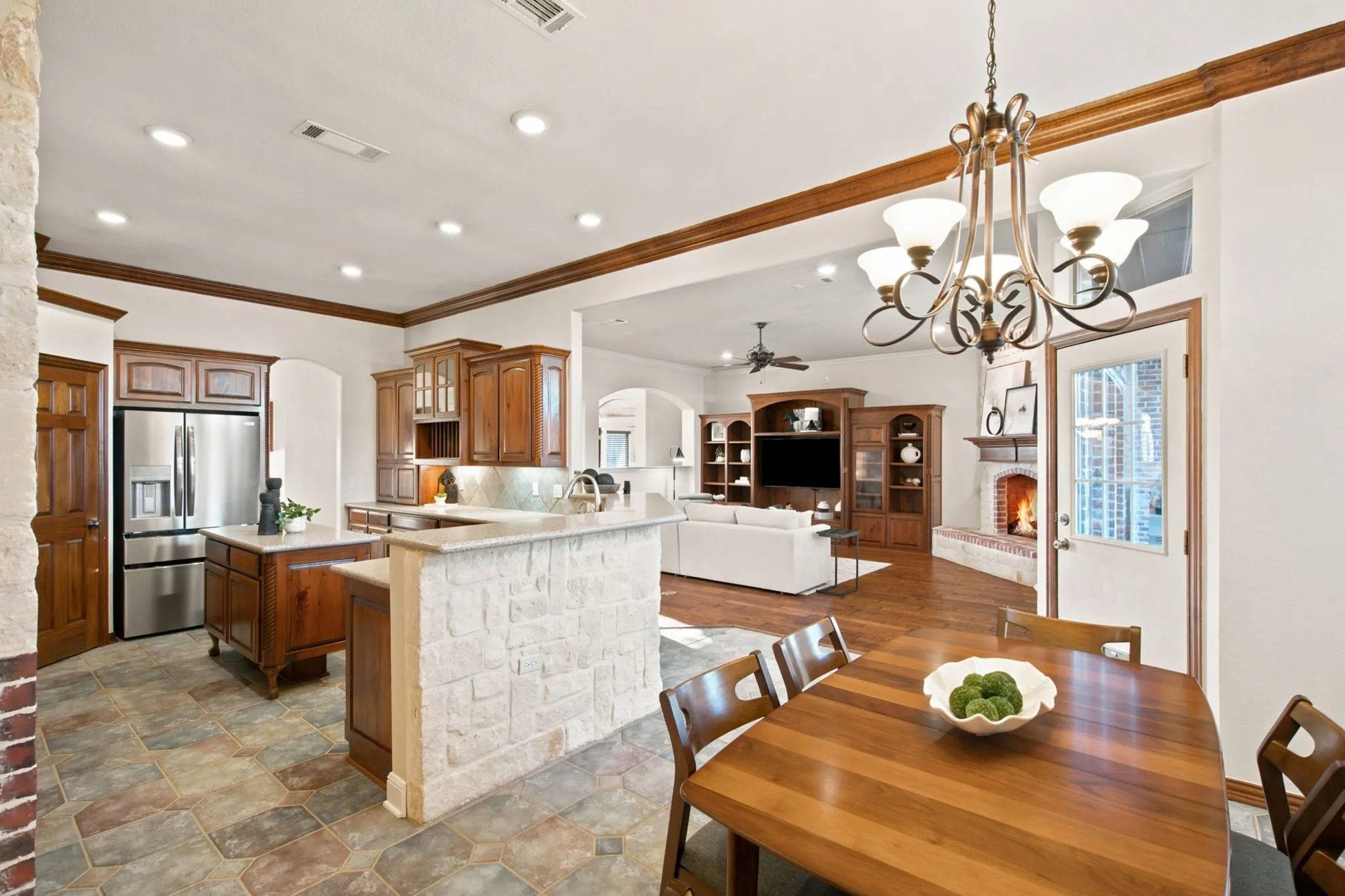 Single Family Residence For Sale in Denton County , 8470 Steeplechase Circle, Argyle, Texas 76226, 4 Bedroom, 4 Bathroom, 3 Garage spaces, 3,626 Sqft, built in 2002, mls#21339313, Real Estate Agent in Argyle, Homes For Sale in Denton county, Homes For Sale in Argyle, Realtor in Argyle Texas, Real Estate Brokerage Independent Realty Texas, Luminita Cordes Realtor