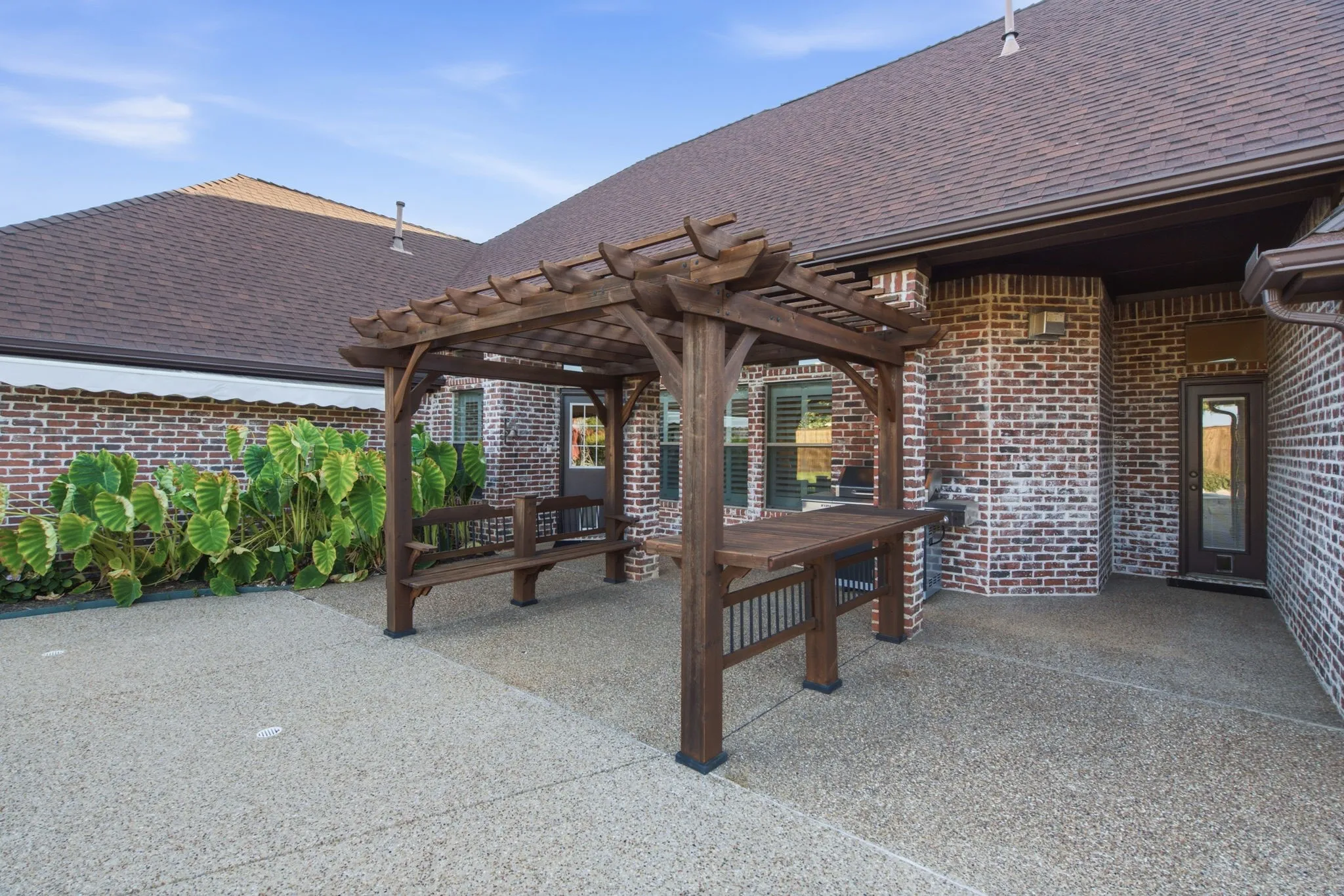 Single Family Residence For Sale in Denton County , 8470 Steeplechase Circle, Argyle, Texas 76226, 4 Bedroom, 4 Bathroom, 3 Garage spaces, 3,626 Sqft, built in 2002, mls#21339313, Real Estate Agent in Argyle, Homes For Sale in Denton county, Homes For Sale in Argyle, Realtor in Argyle Texas, Real Estate Brokerage Independent Realty Texas, Luminita Cordes Realtor
